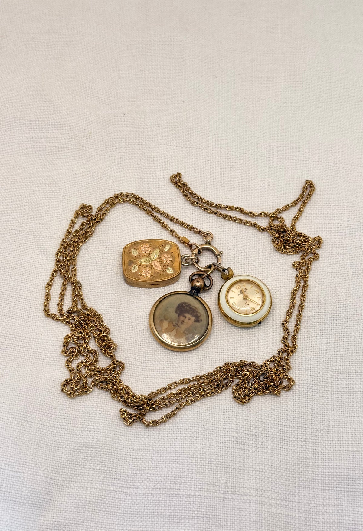 .18ct .1900s antique Belle Epoque French gold fine hand pierced Yellow Green Red Gold flower decal overlay locket pendant
