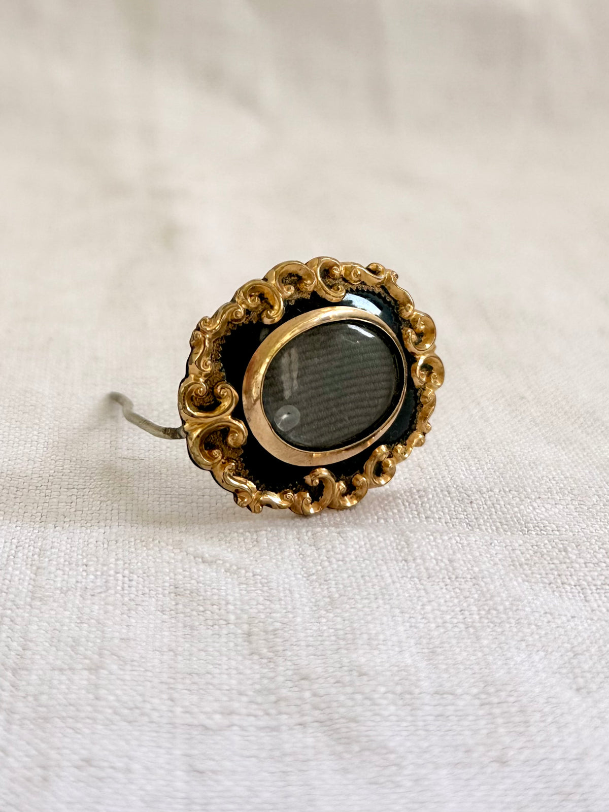 .1850s .1870s antique Victorian mourning hair work enamel heirloom brooch