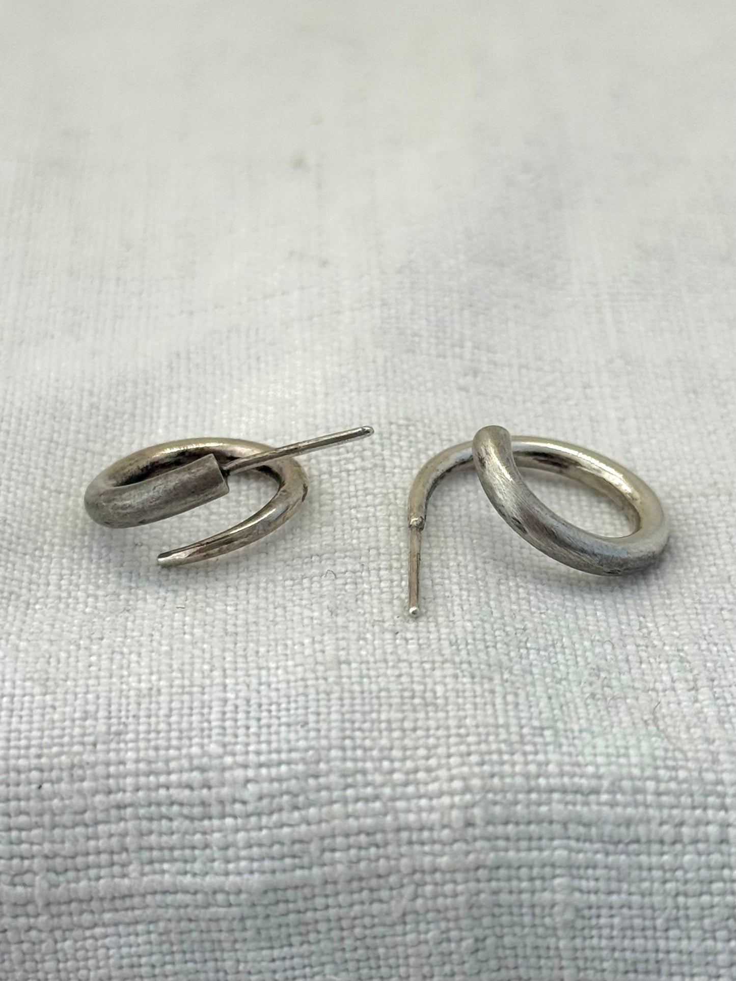 .925 silver diamond accent artisan made twist twirl mismatched wearable art solid silver luxury hoop post stud earrings