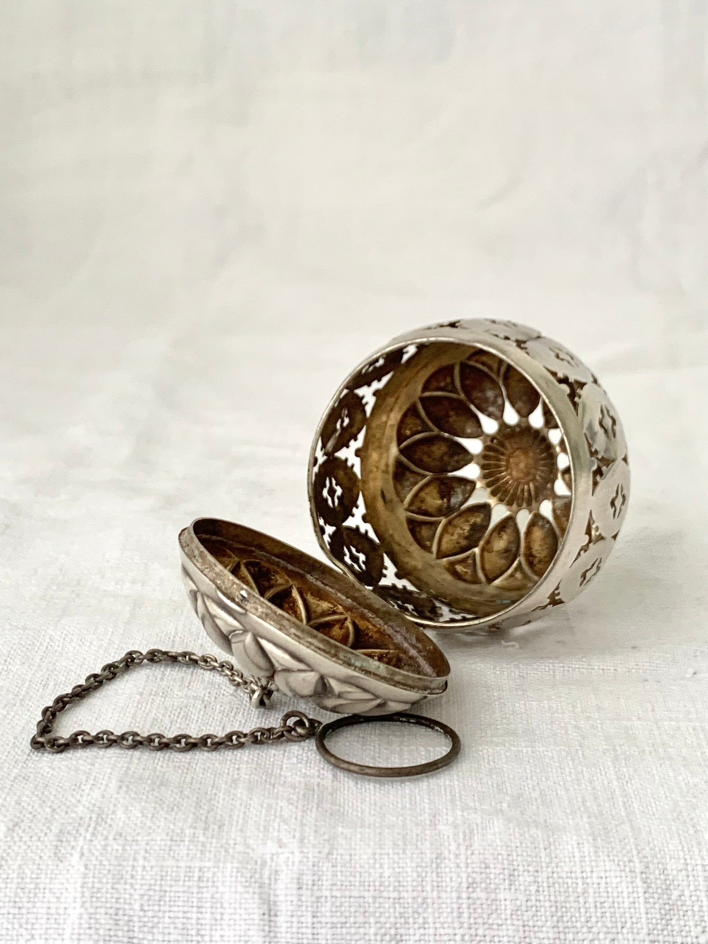 .900 1880s 1890s Anglo Indian fine silver large tea ball infuser rare solid fretted silver Victorian antique spherical tea leaf infuser ball