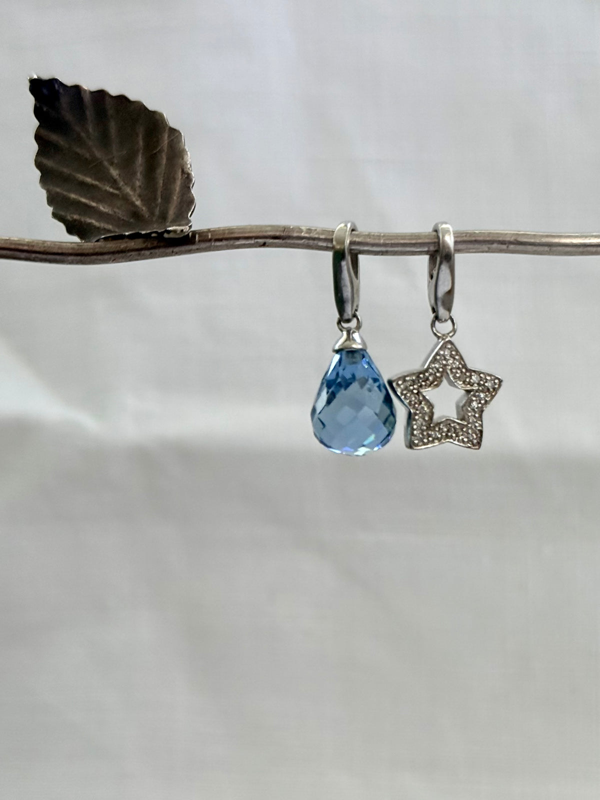 .925 Italian Giorgio Martello of Milano Italy blue teardrop crystal charm faceted briolette aqua blue clip on dangle