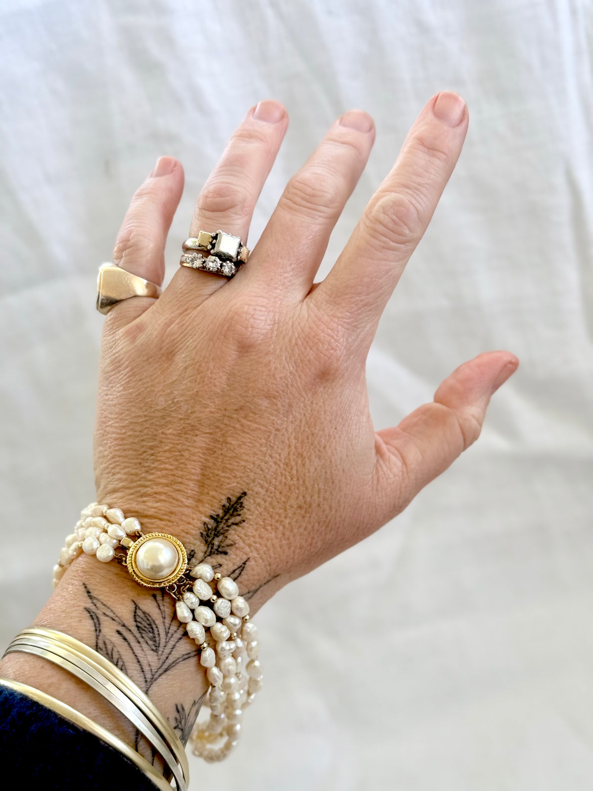 .4 strand .925 silver Gold Plated freshwater rice pearl multi strand vintage 1970s style pearl bracelet