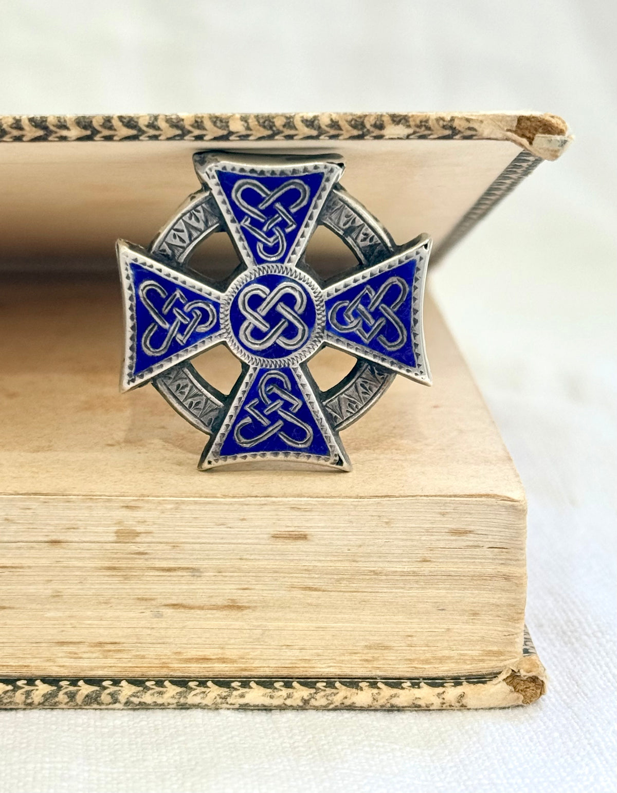 .1850s .1860s .925 Celtic Scottish Irish Victorian sterling silver enamel Celtic lovers Knot Cross symbolic brooch
