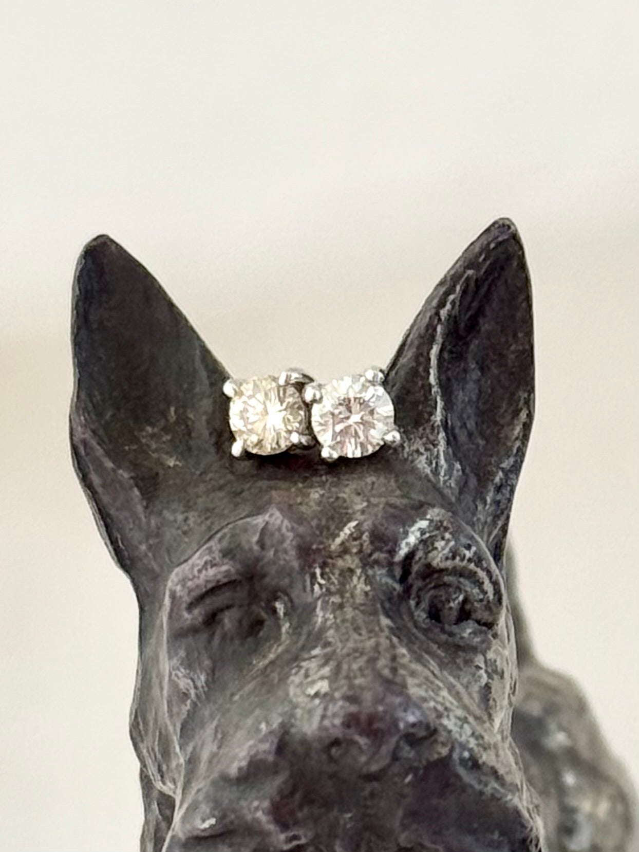 .0.50ct .18ct white gold diamond solitaire classic luxury post stud earrings