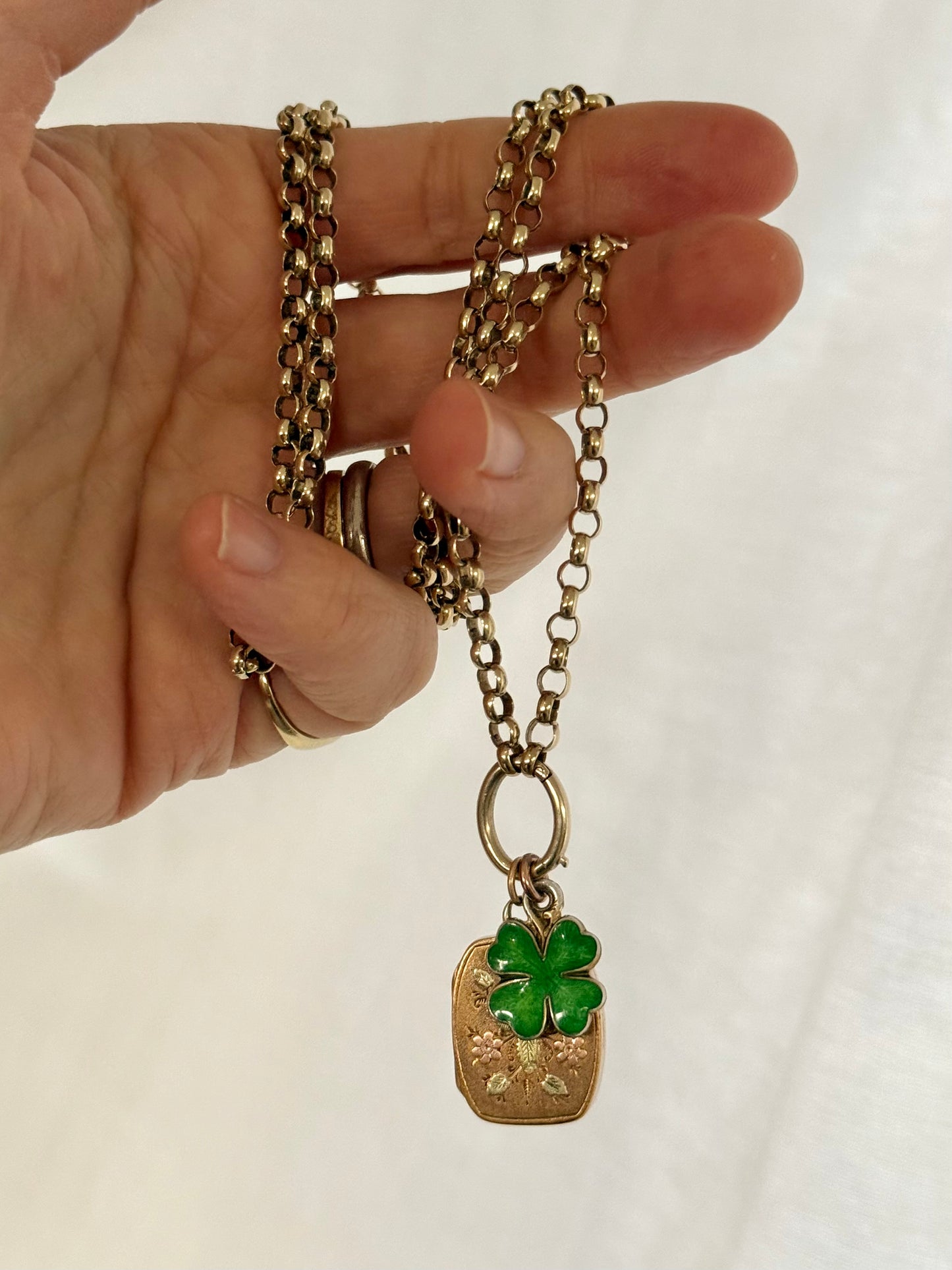 .1990s .375 .71cm long .9 carat classic long modernist gold large link belcher rolo long length belcher chain necklace with oval extender clasp