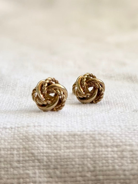 .375 .9ct gold lover’s knot textured gold post stud earrings