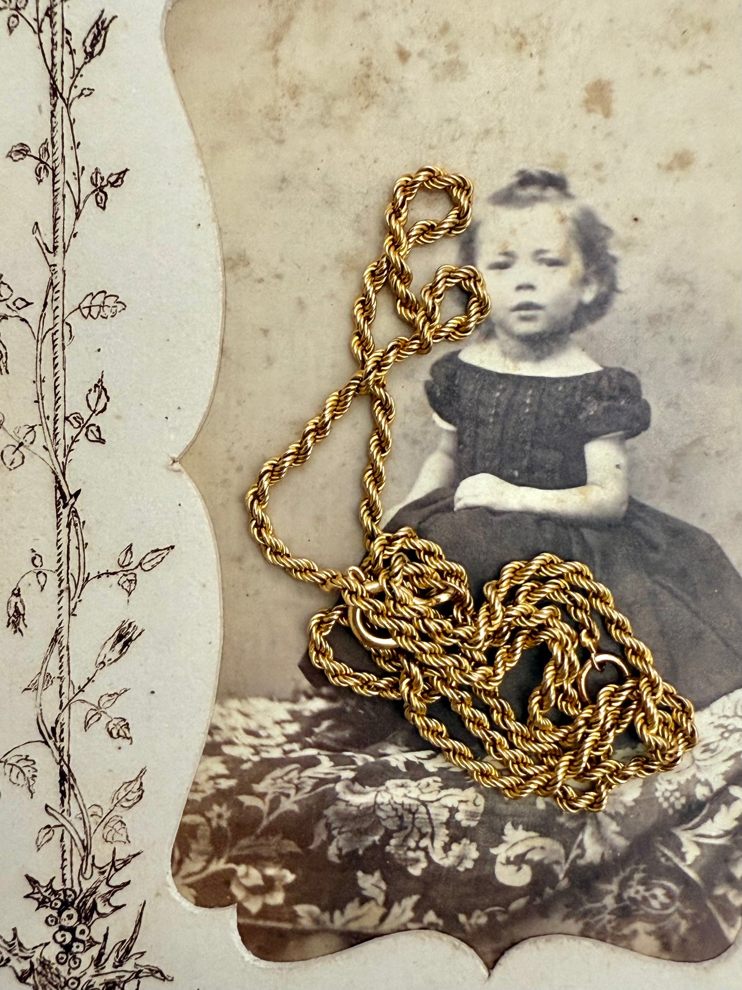 .18ct .1900s .750 buttery gold high carat gold wheat weave rope chain necklace