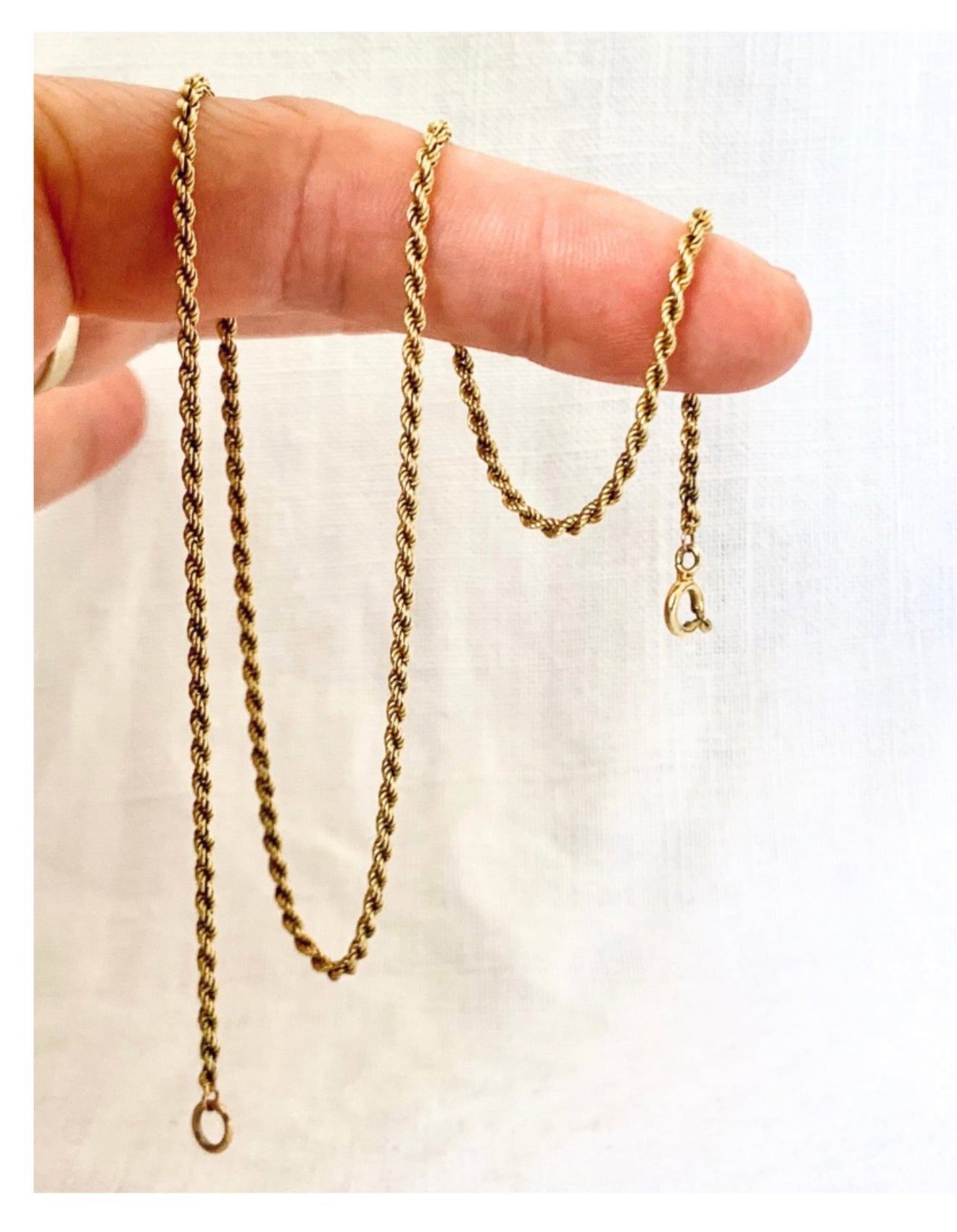 .18ct .1900s .750 buttery gold high carat gold wheat weave rope chain necklace