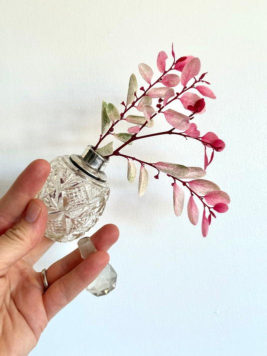 .1921 .925 antique Art Deco Edwardian revival cut glass bulb shaped silver collar accent George V round Perfume scent bottle vessel