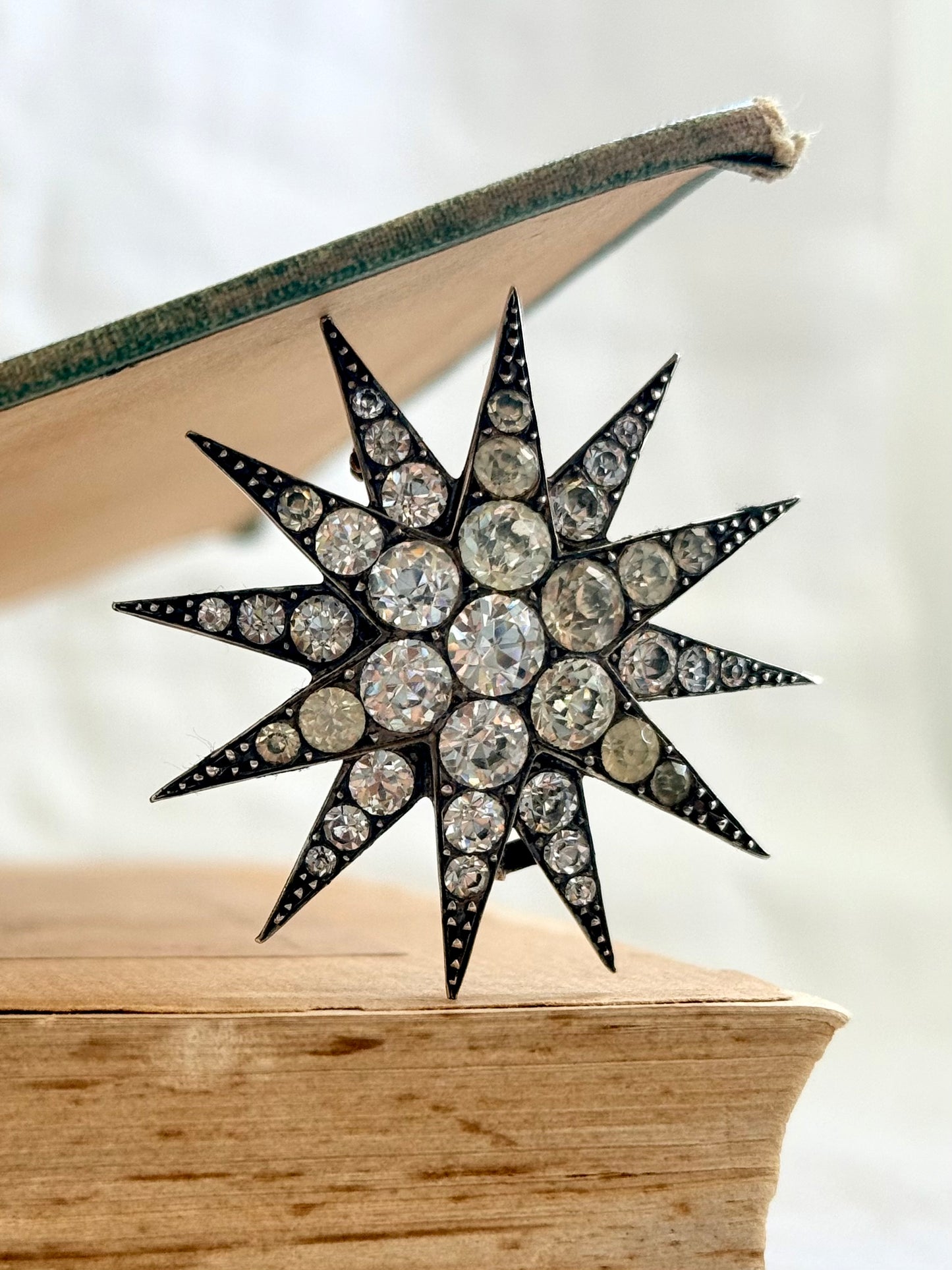 .1880s .1900s antique .900 silver Victorian Edwardian large Celestial starburst star bright hand cut paste gemstone true antique celestial star brooch