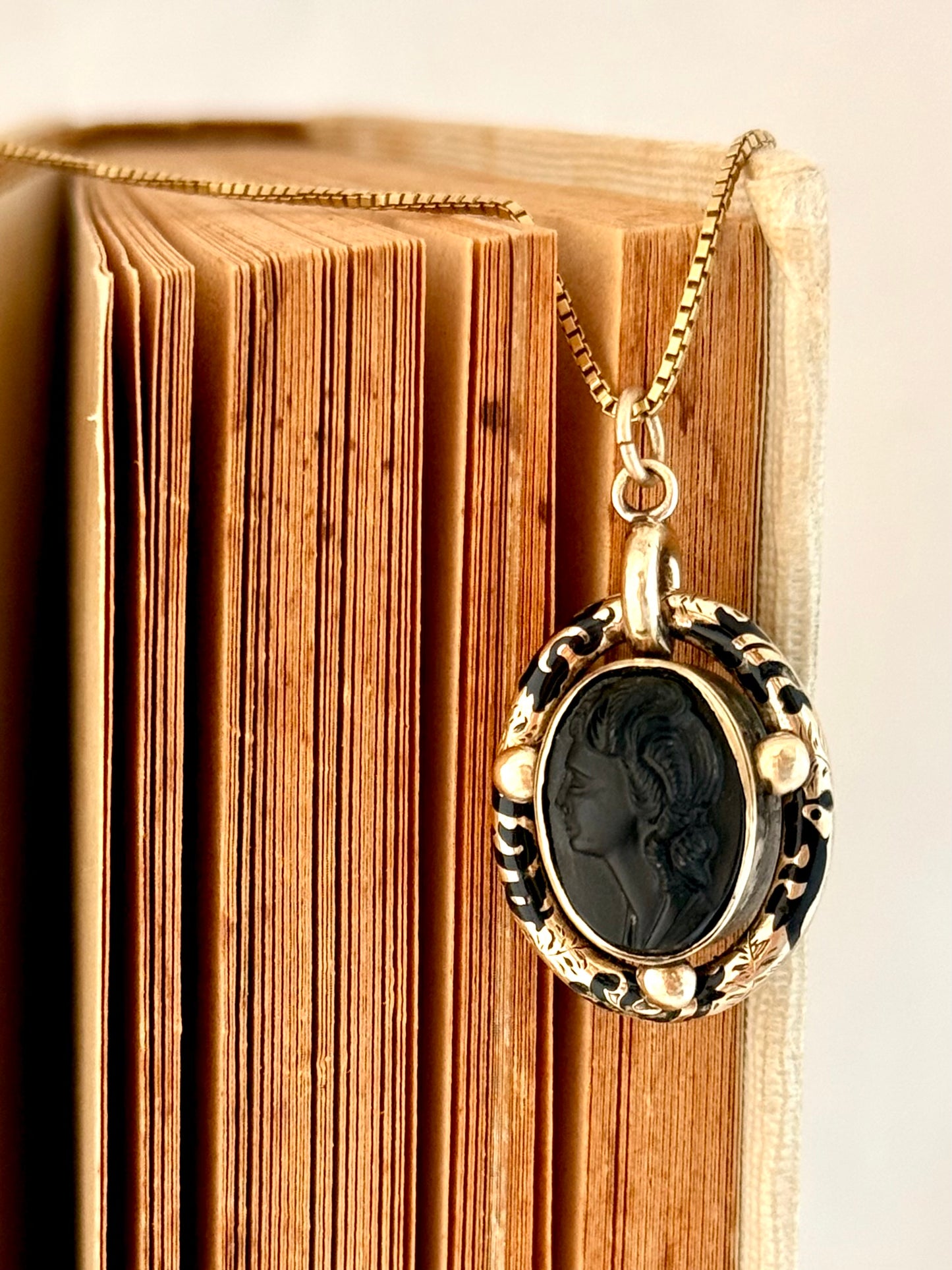 .1800s 1850s .375 .9ct antique Victorian gold and enamel French Jet and Shell carved Cameo pendant