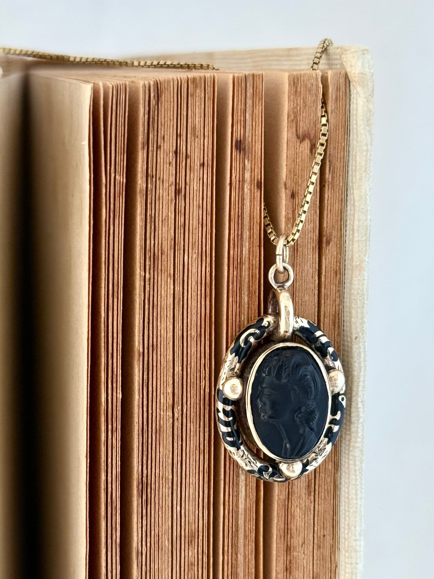 .1800s 1850s .375 .9ct antique Victorian gold and enamel French Jet and Shell carved Cameo pendant