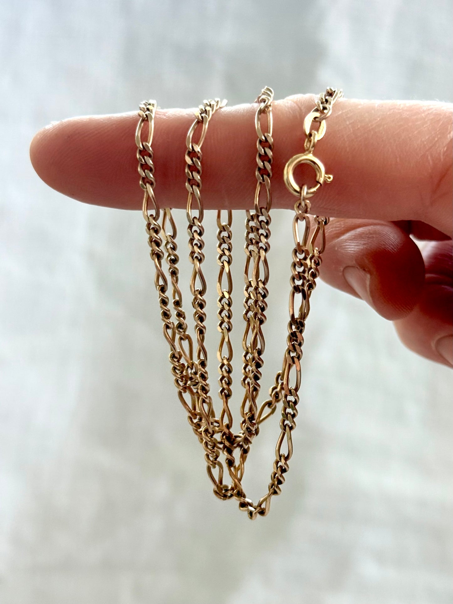 .1970s .375 .60cm long .9ct gold buttery gold retro Figaro gold chain classic well sized Figaro chain link necklace