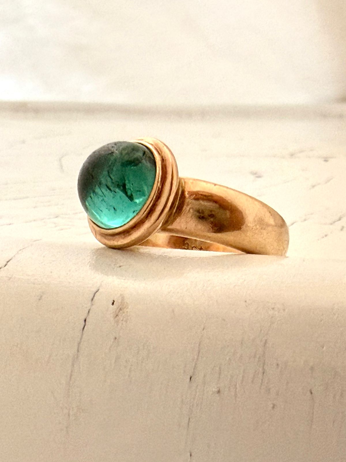 .1990s .375 .4 carat large exceptional green Tourmaline 9ct gold modernist precious green gemstone dress ring