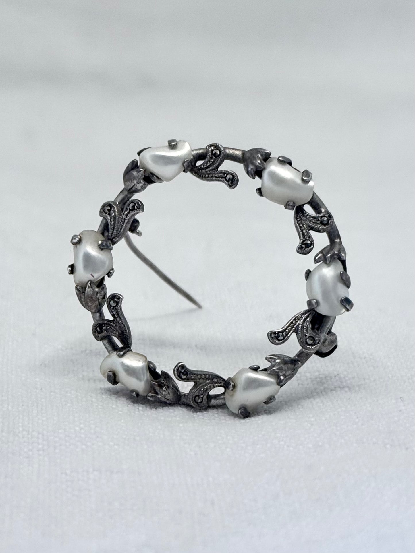 .1930s .1940s Arts & Crafts baroque pearl freshwater pearl sterling silver pearl marcasite wreath brooch