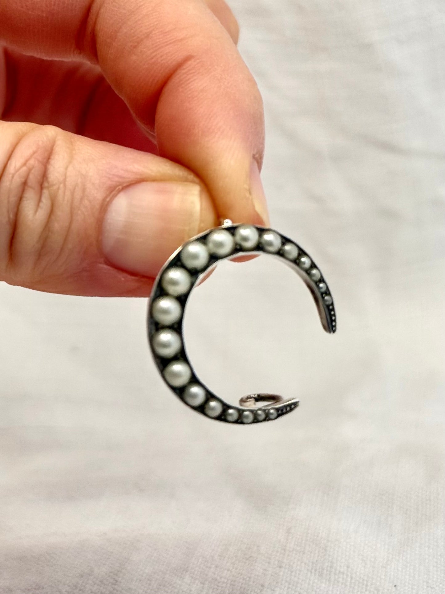 .1890s .1900s antique Art Nouveau beautiful pearl grey seed pearl crescent celestial moon collectors brooch