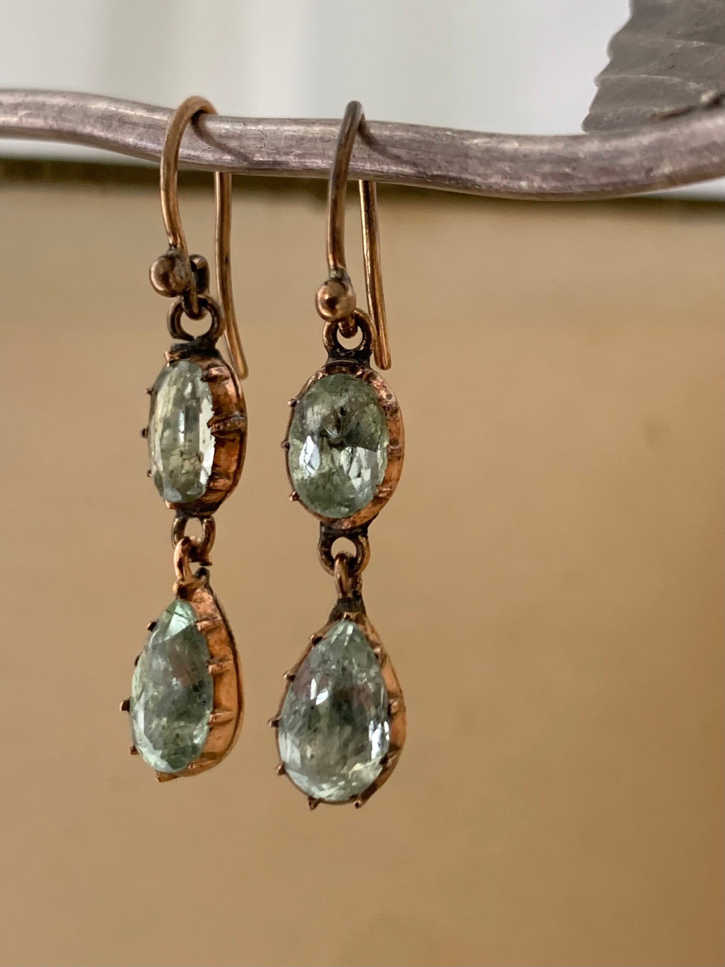 .375 1810s 1820s Aquamarine fine antique early Georgian foiled mine cut true antique dangle rose gold aquamarine gemstones 9k gold drop earrings