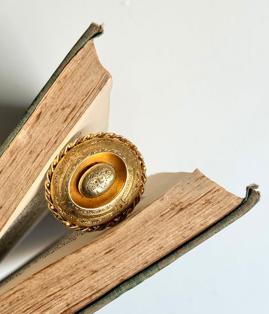 .1800s .1860s 1890s antique Victorian Grand Period fine yellow gold Pinchbeck floral oval target gold sweetheart brooch