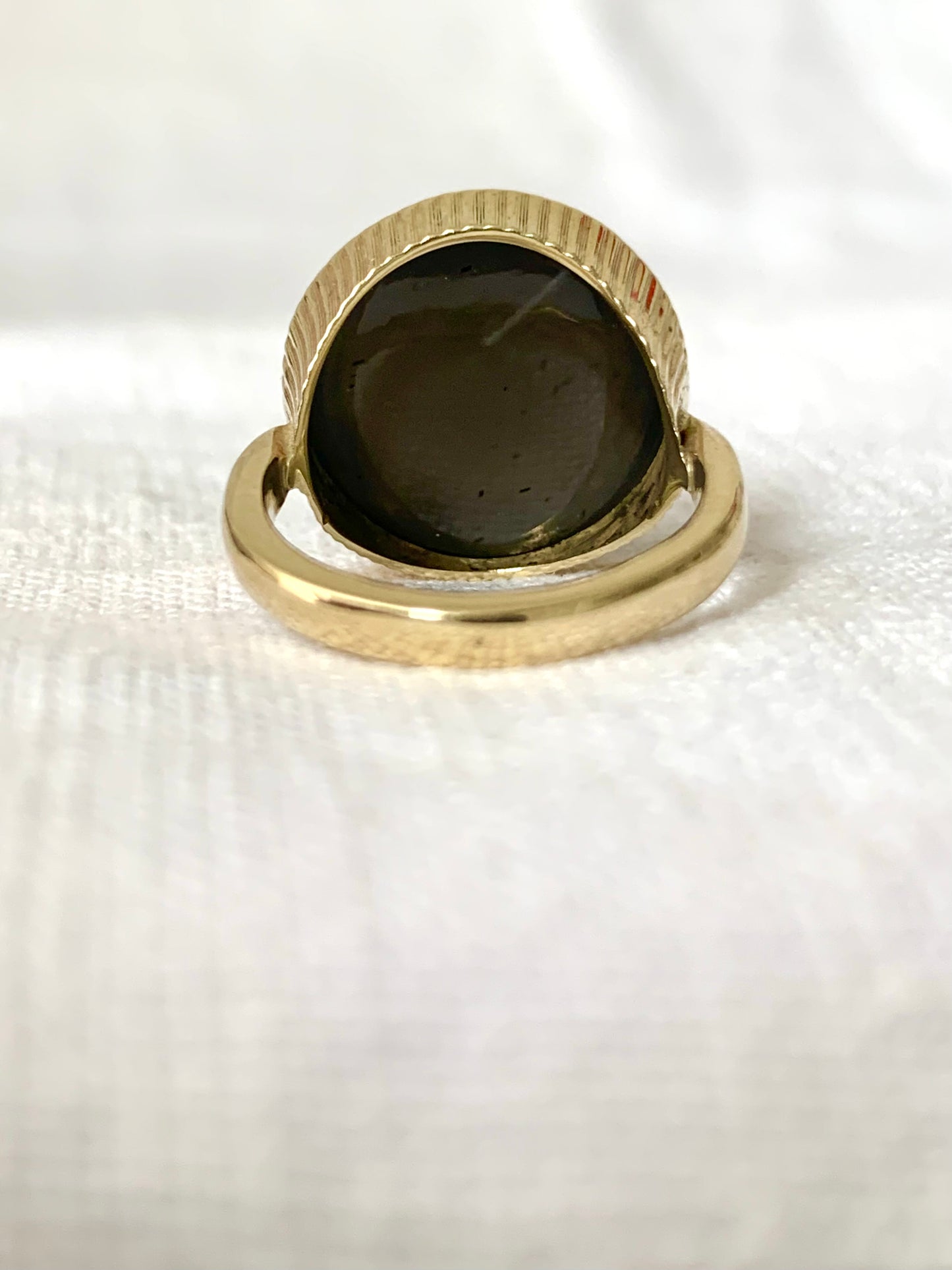 .375 9.88ct Grey Moonstone 9ct gold faceted Grey Moonstone cabochon modernist gold accent cocktail gemstone ring
