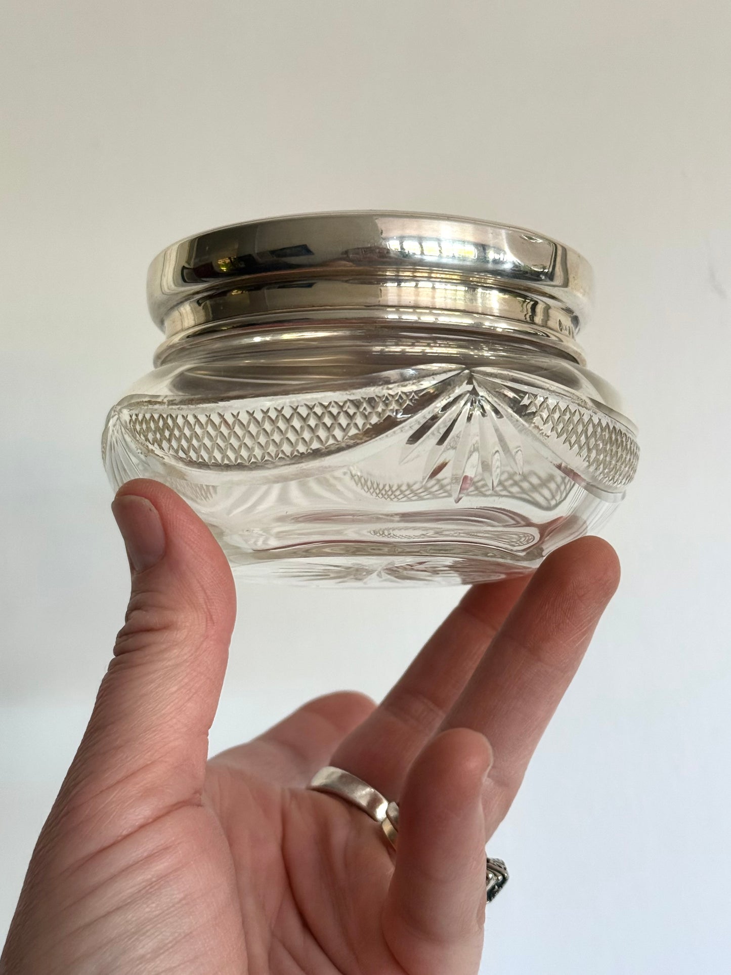 .1929 .925 antique Art Deco fancy engraved engine turned round pressed pattern bubble glass sterling silver lidded vanity powder bowl jar