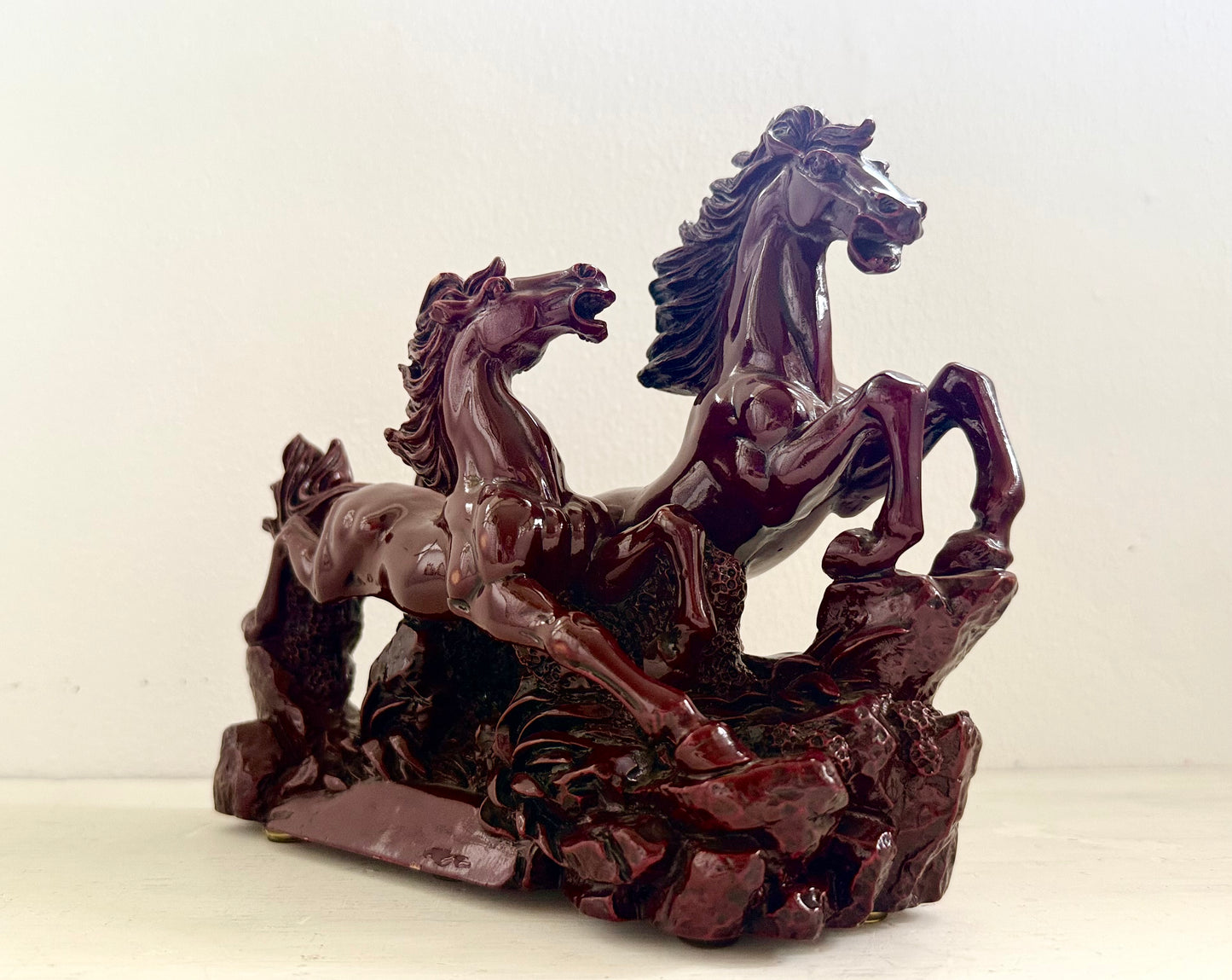 .1950s Chinese vintage red resin galloping running horses figurine statue in Feng Shui Style
