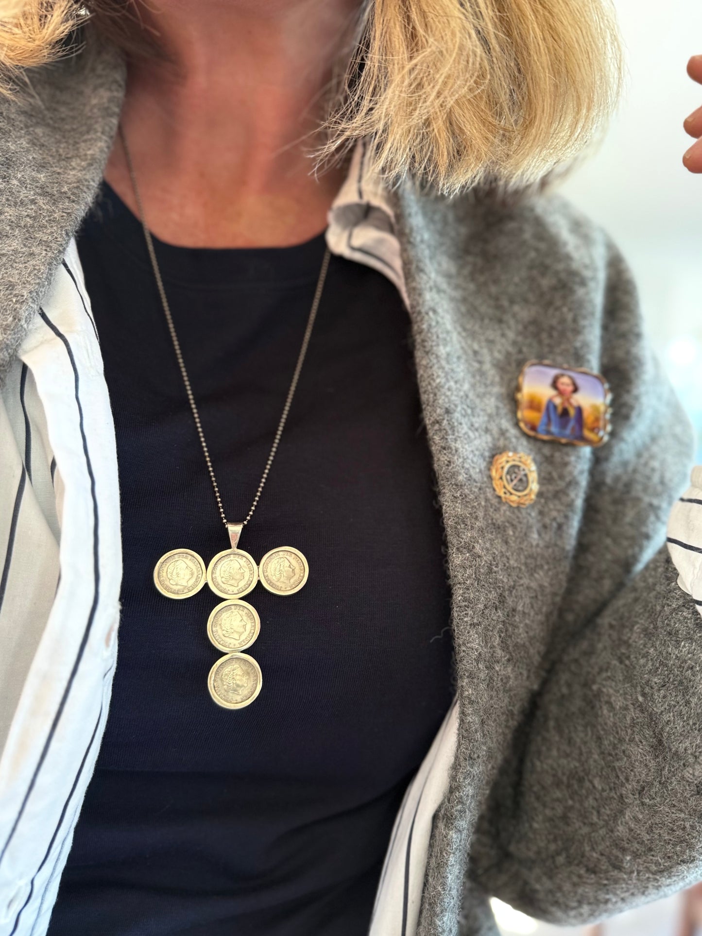 .1954 to .1980 .10 cents coin cross silver pendant on long lovely chain necklace