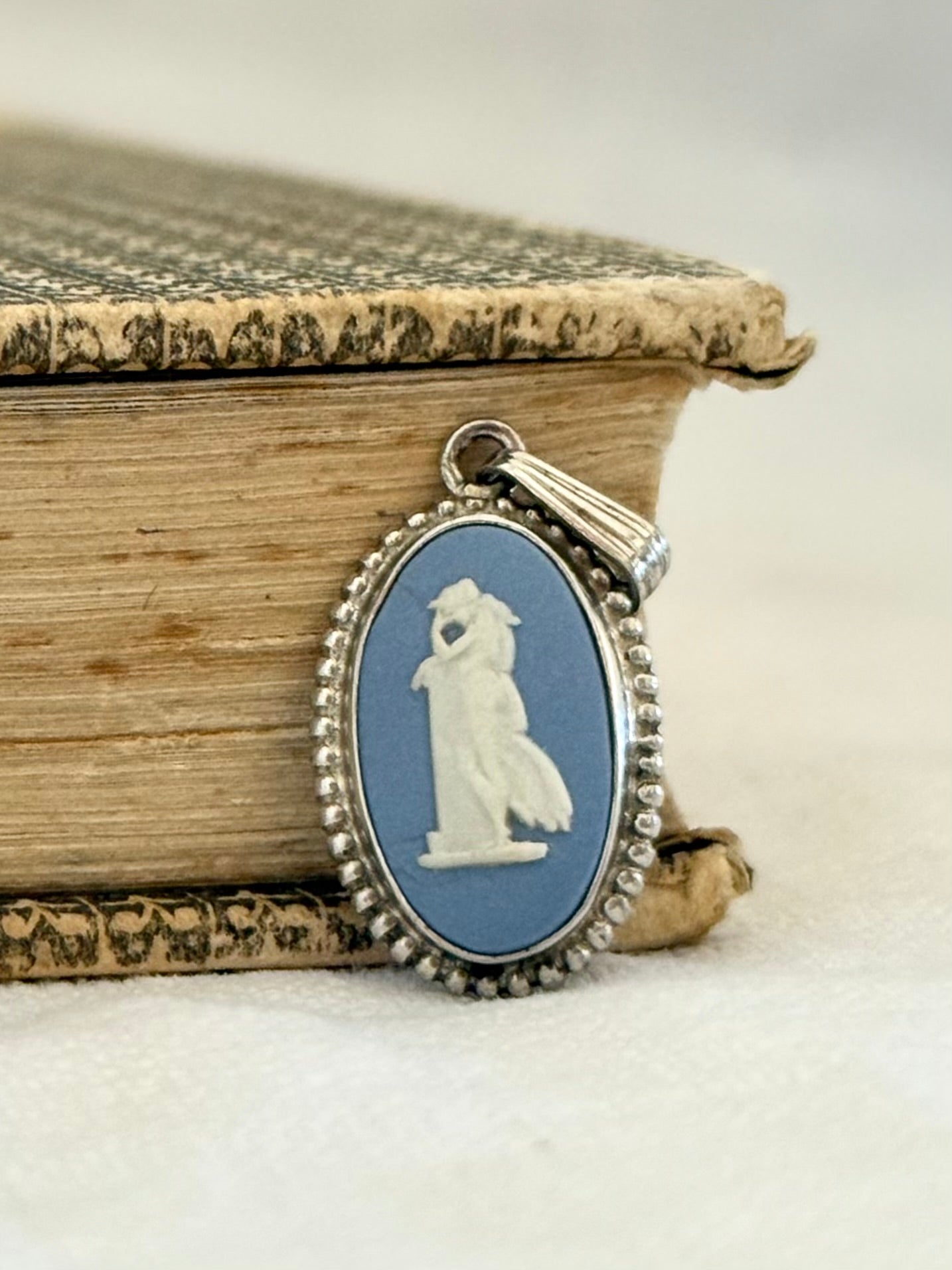 .1970s .1973 .925 Andromache Greek Grecian goddess blue Jasperware high relief vintage Wedgwood cameo sterling silver Greek dame oval silver pendant