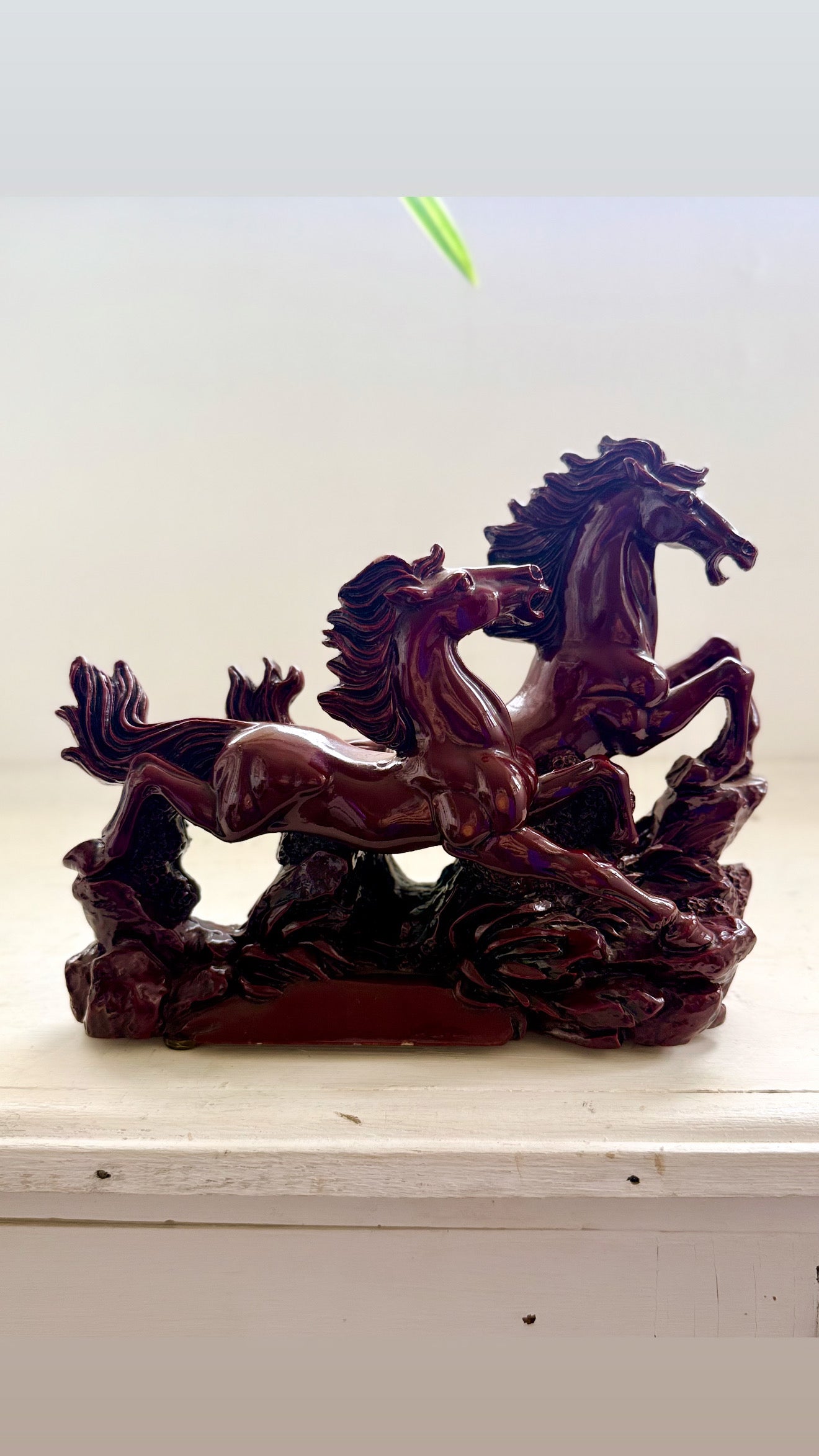 .1950s Chinese vintage red resin galloping running horses figurine statue in Feng Shui Style