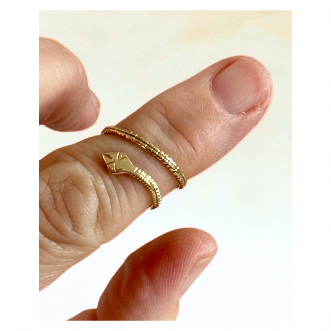 .1910s .1920s .20ct .833ct Arts & Crafts hand made high carat gold coiled serpent snake ring