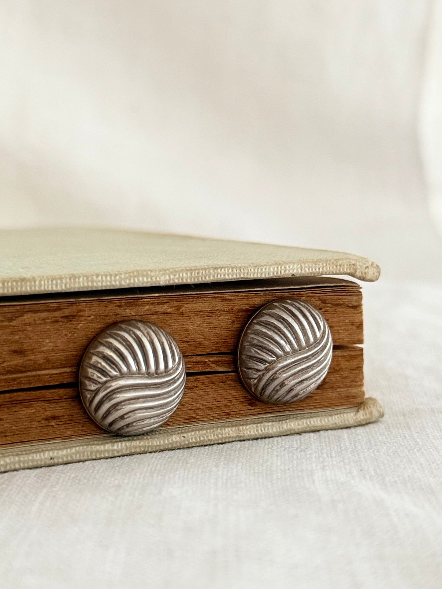 .18mm .1970s .1980s geometric textured .925 silver oversized circle retro sterling silver swirled pattern half round hollow post stud comfort fit statement earrings