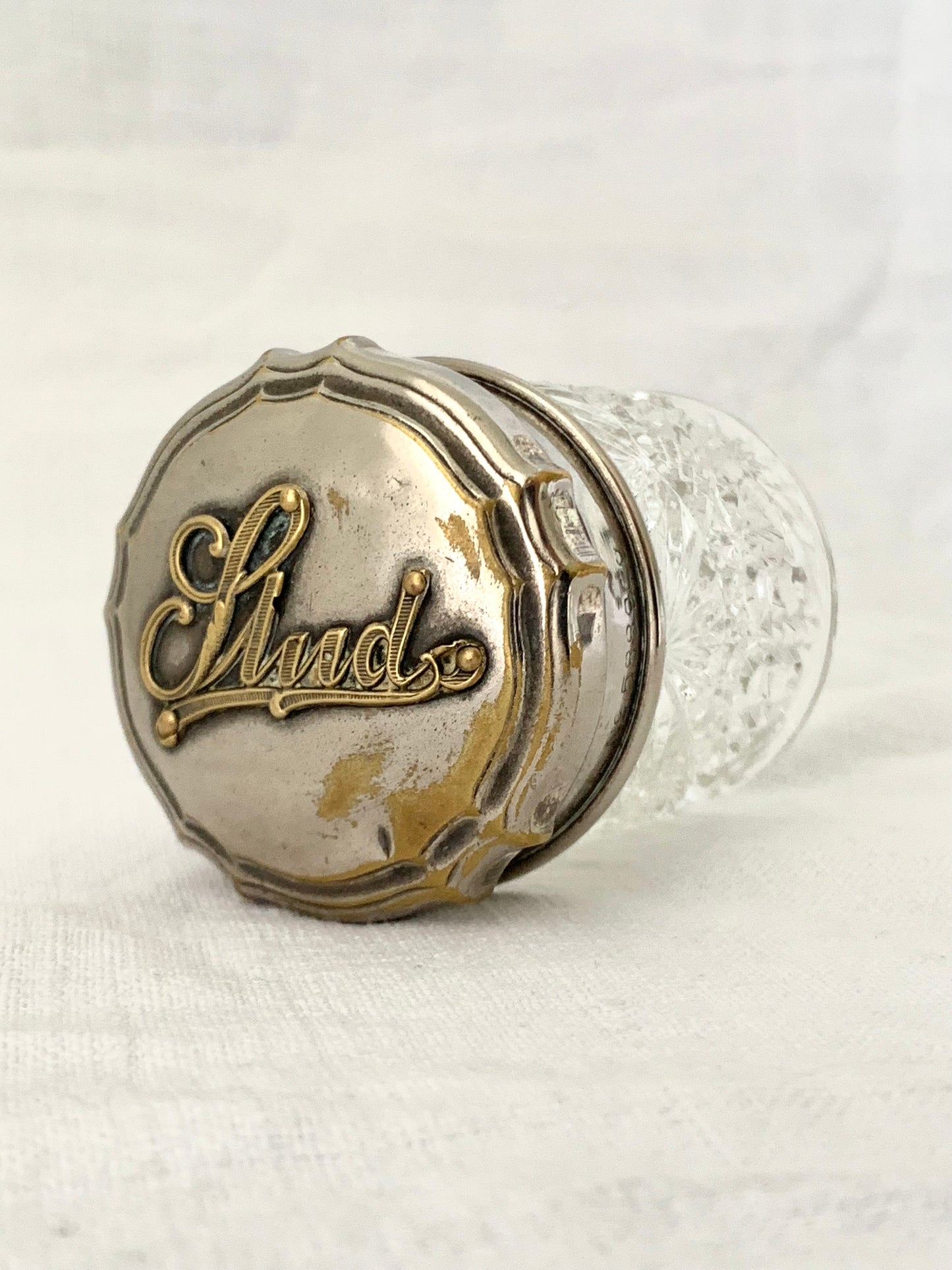 1900s Art Nouveau Edwardian cut glass Studs pin vanity jar