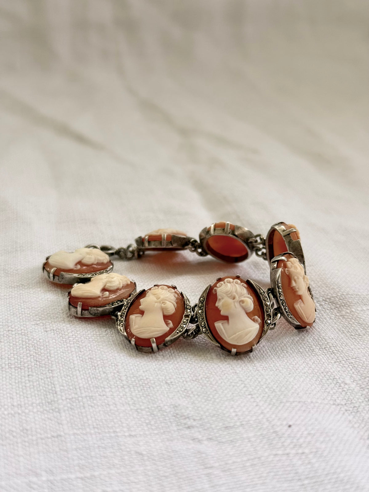 .1930s .1940s .925 artisan made fine multi cameo hand carved panel link collector fine silver bracelet