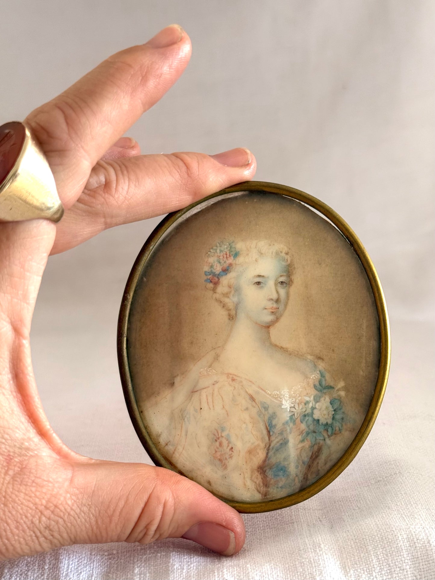 .1880s .1900s antique hand painted miniature dame Victorian era early Edwardian era portrait painting