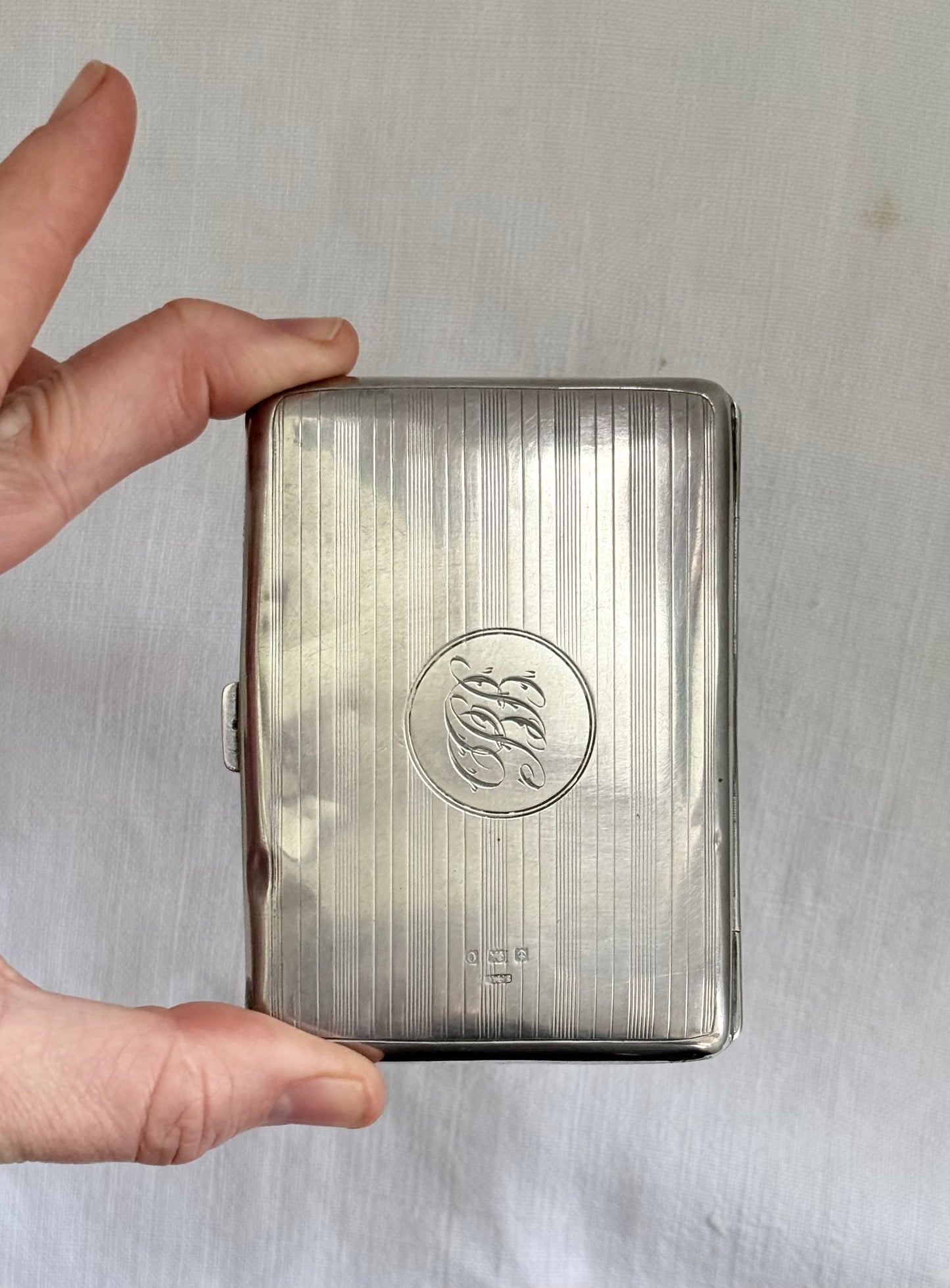 .1938 .925 Art Deco Birmingham hallmarked solid sterling silver pin stripe engine turned engraved heritage card case cigarette case