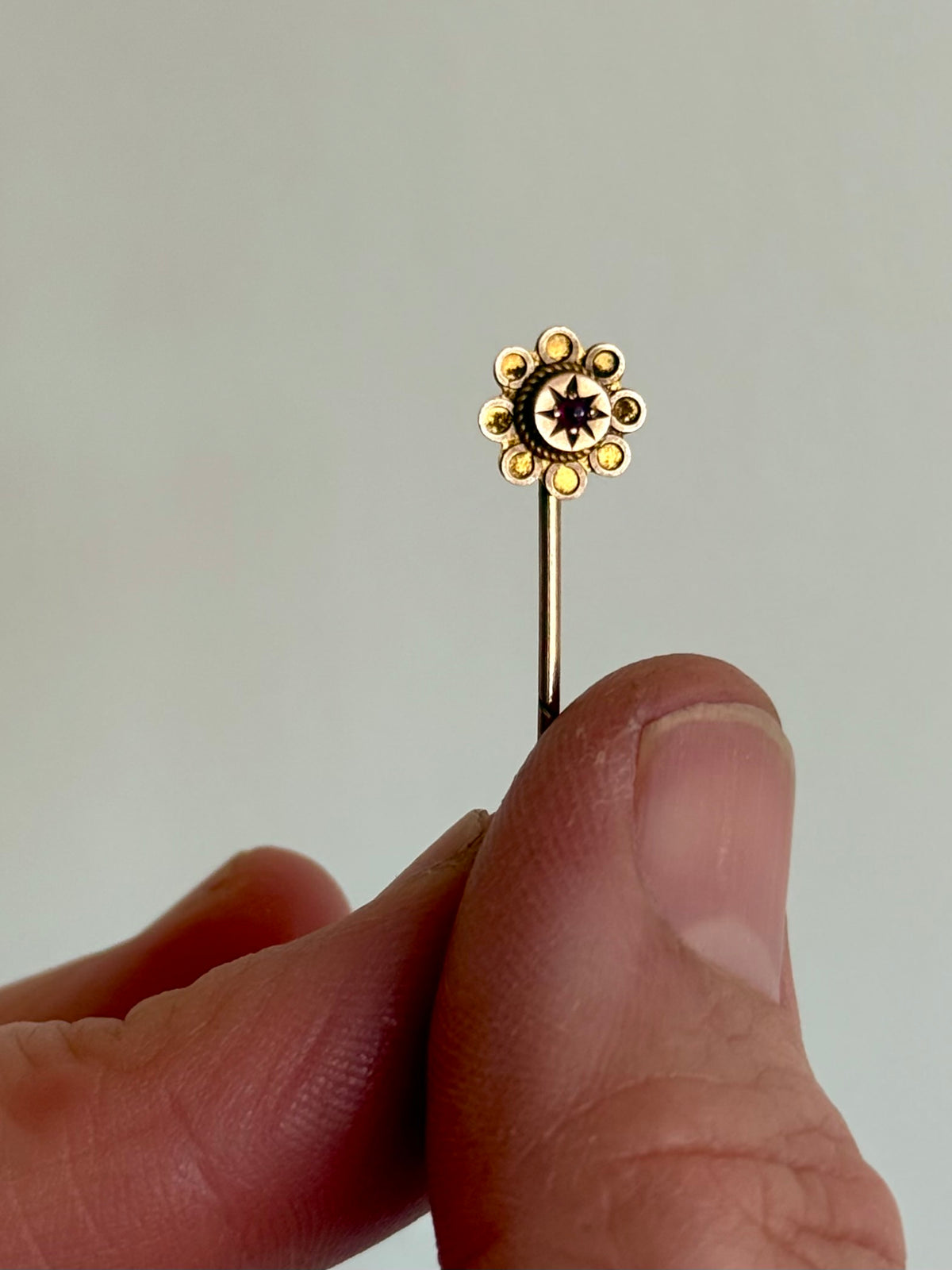 .1890s .1900s .375 .9ct gold antique Victorian ruby gemstone floral star burst rose gold lapel pin in original velvet gift box