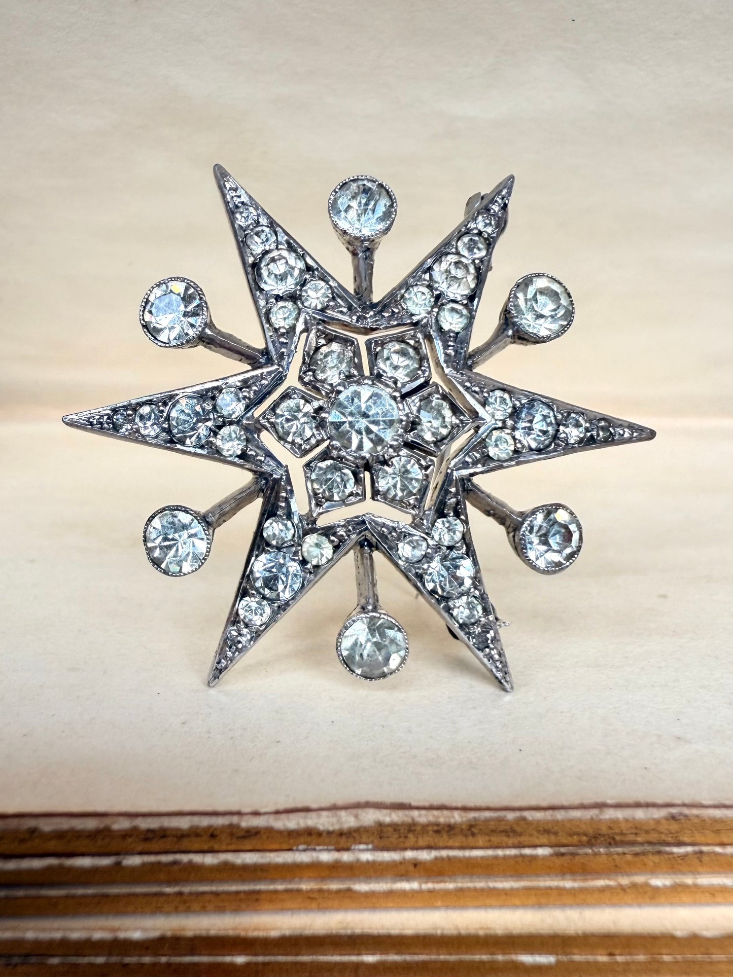 .1920s .925 silver Victorian revival Celestial starburst star bright shooting star brooch