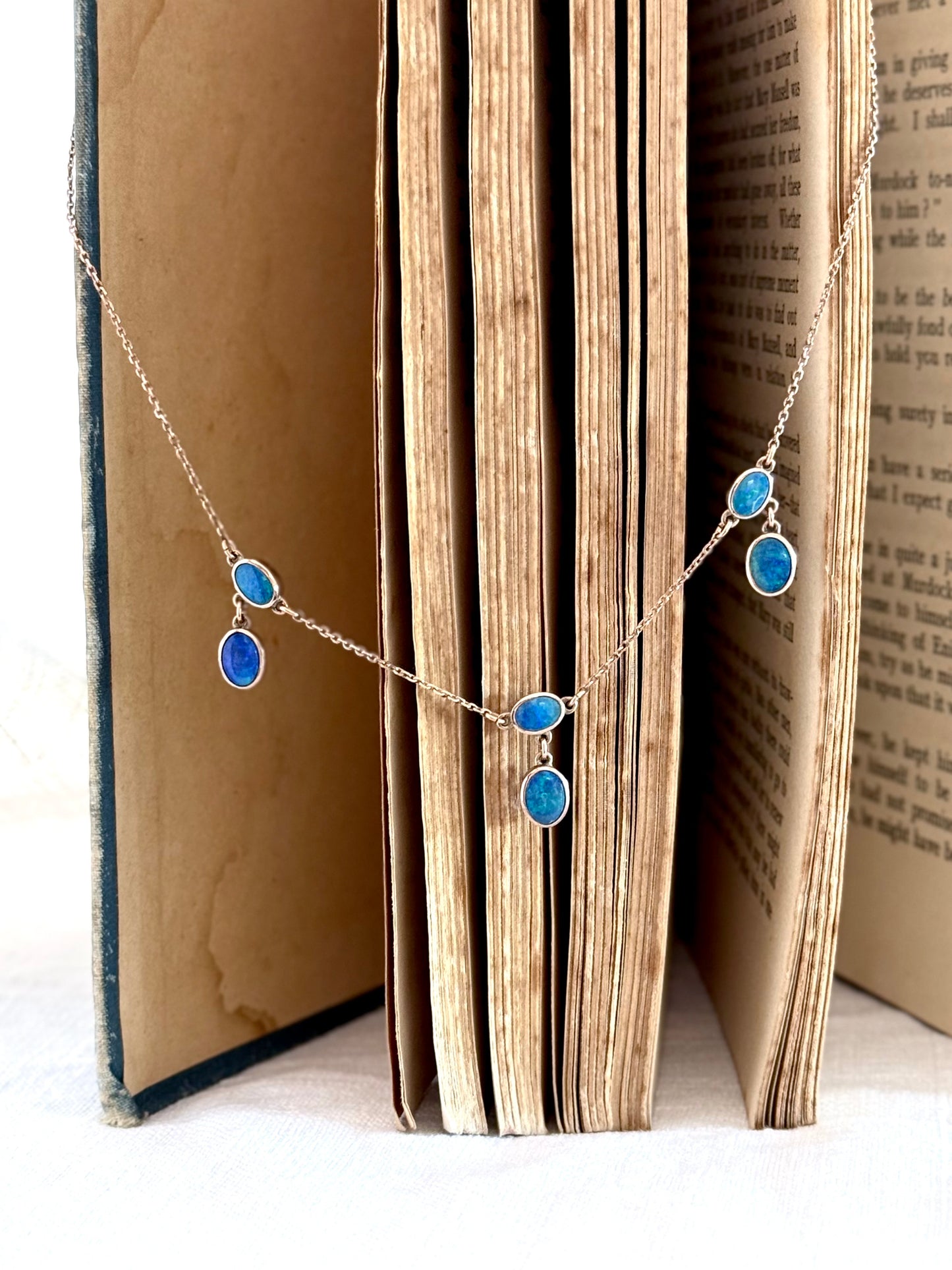 .1917 .375 .9ct Antique Art Nouveau 9ct rose gold Lariat Riviera Natural black Australian boulder Opal elegant drop dangle necklace