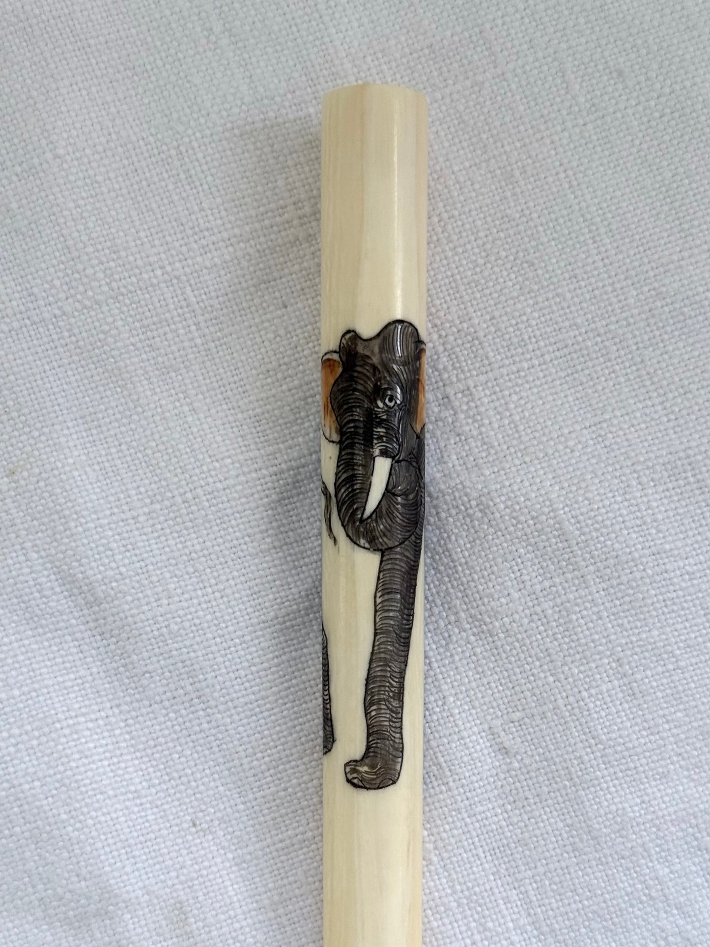 .1900s .1910s Chinese Meiji era incised elephant design ivory cigarette holder