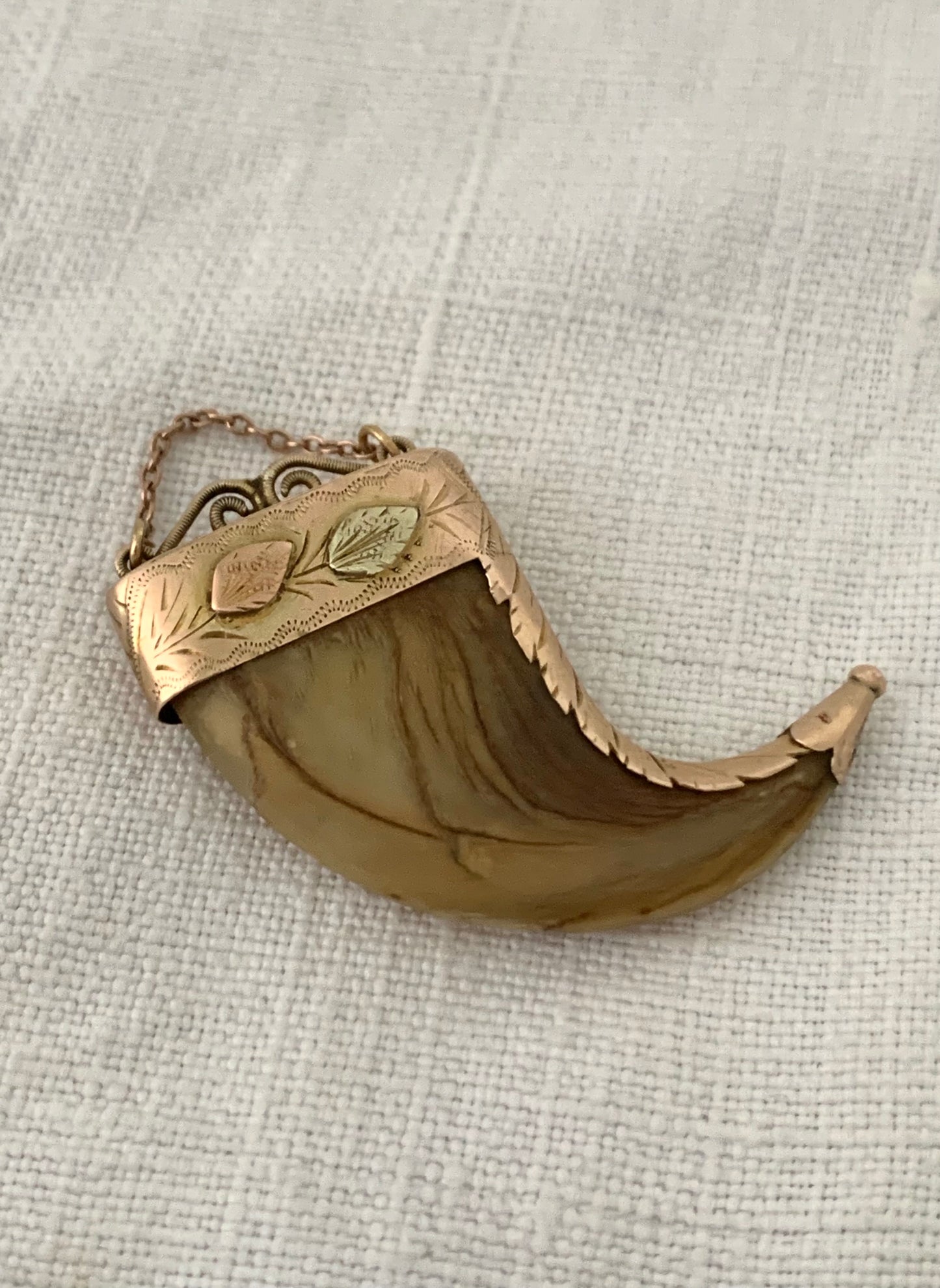 1800s 9ct gold green red and yellow gold detailed exceptionally beautiful Victorian era Antique fine gold tiger lion claw pendant