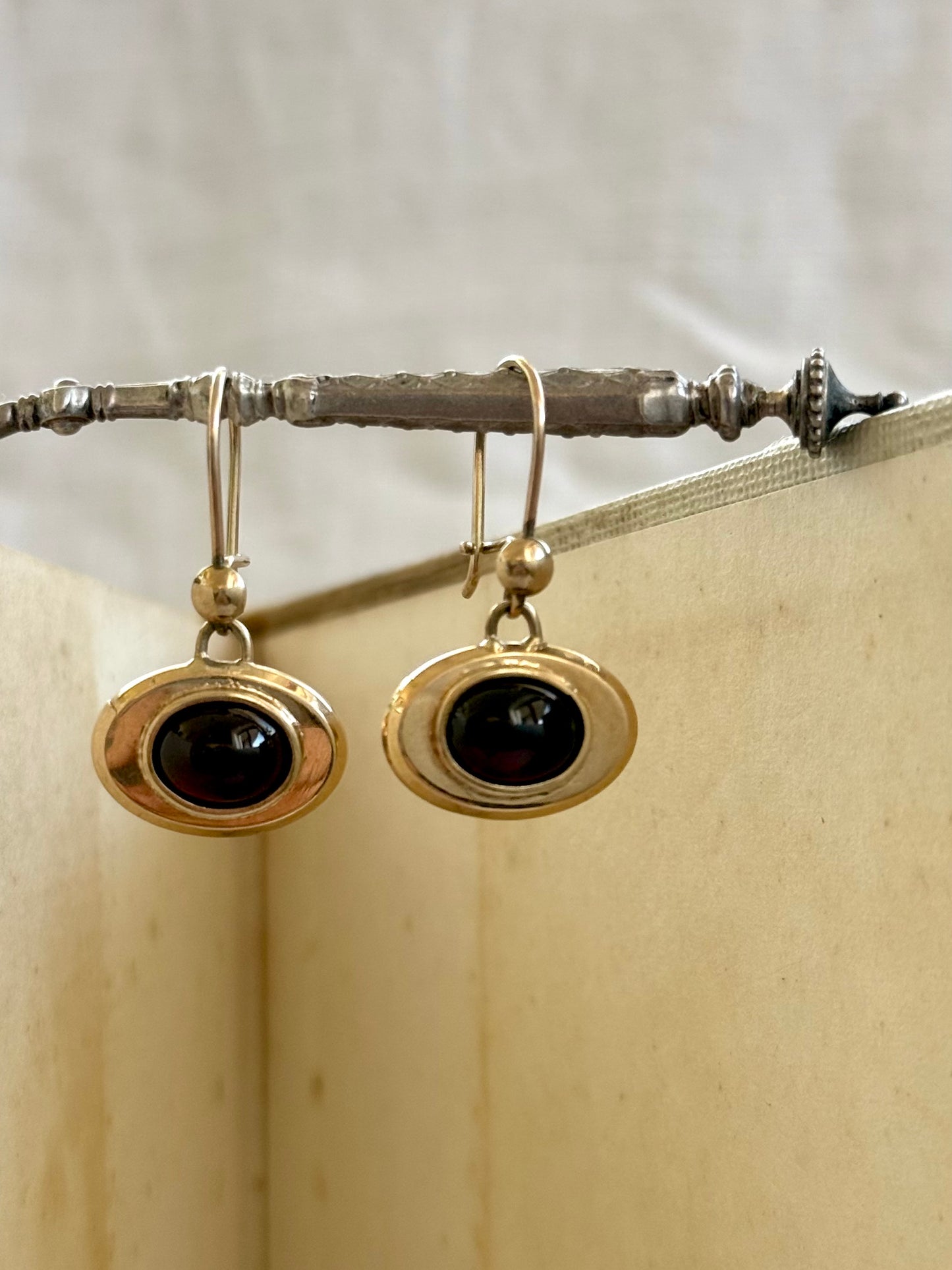 .15ct rose gold .1942 .625 gold Garnet cabochon gemstone collectors oval heirloom cufflink drop dangle earrings