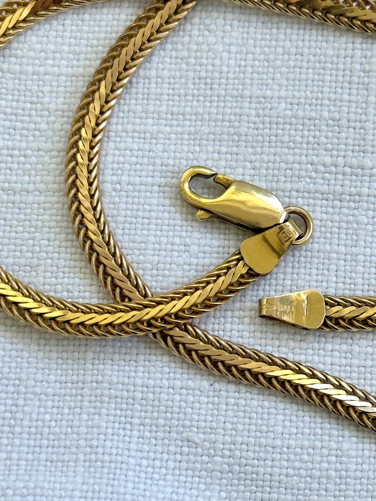 .1980s .1990s .375 .9ct gold classic solid flat snake chain tight link modernist yellow gold classic snake chain necklace