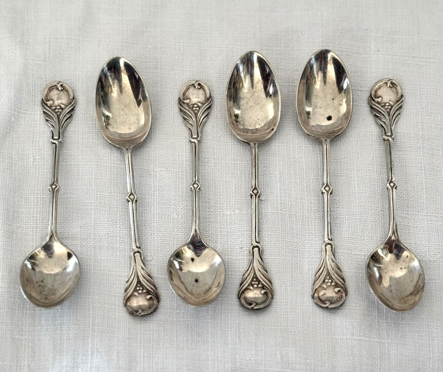 .1906 .925 antique solid sterling silver fancy Edwardian Sheffield England 6 demitasse coffee spoon set by Joseph Rodgers