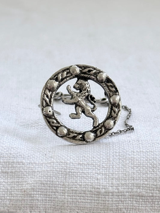 .1940s .925 antique revival Scottish silver Lion Rampart heritage Celtic rope wreath Royal Arms of Scotland brooch