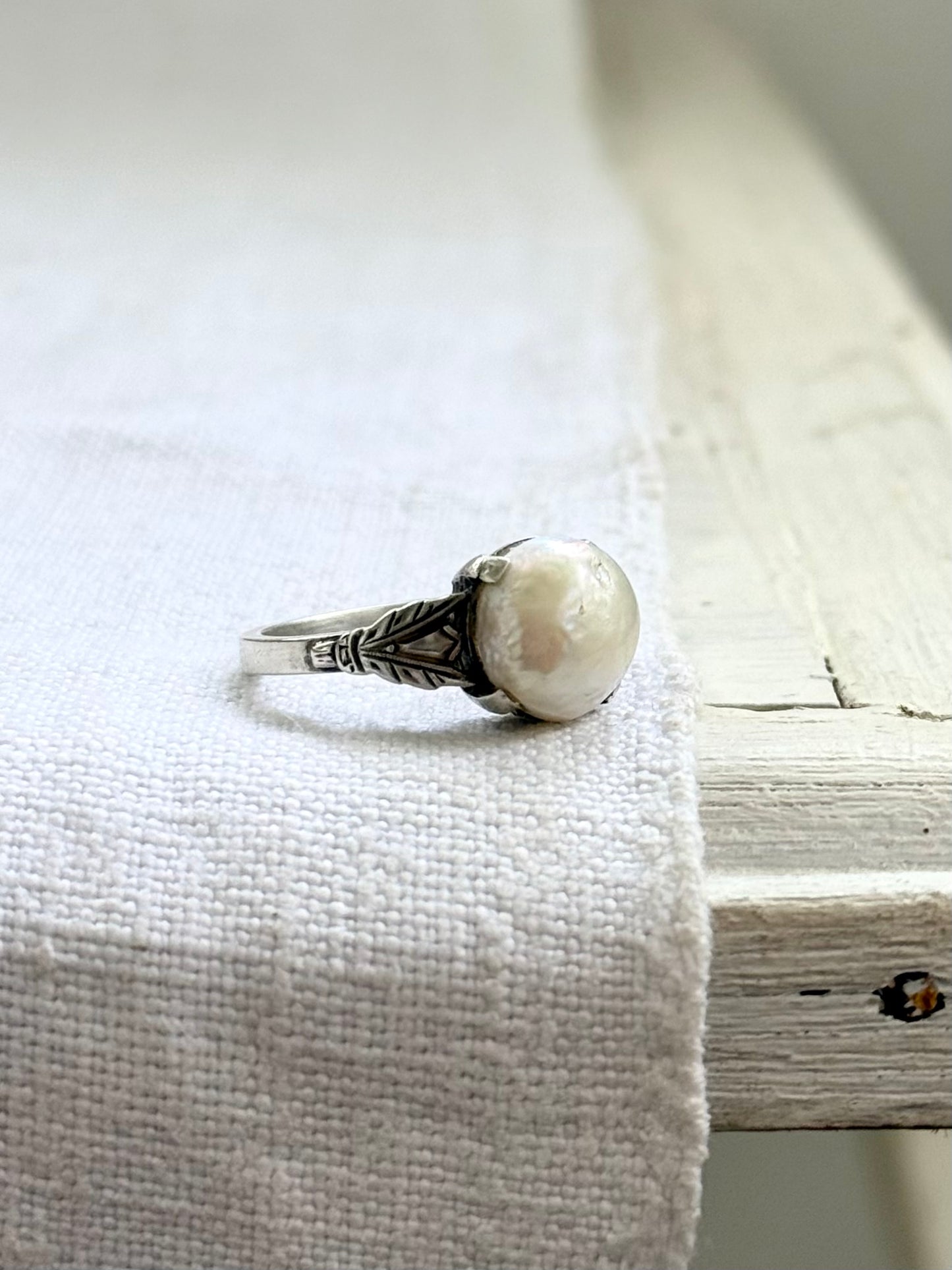 .1920s .1930s .925 Antique Art Deco cultured pearl Mabe pearl romantic pearl silver dress ring