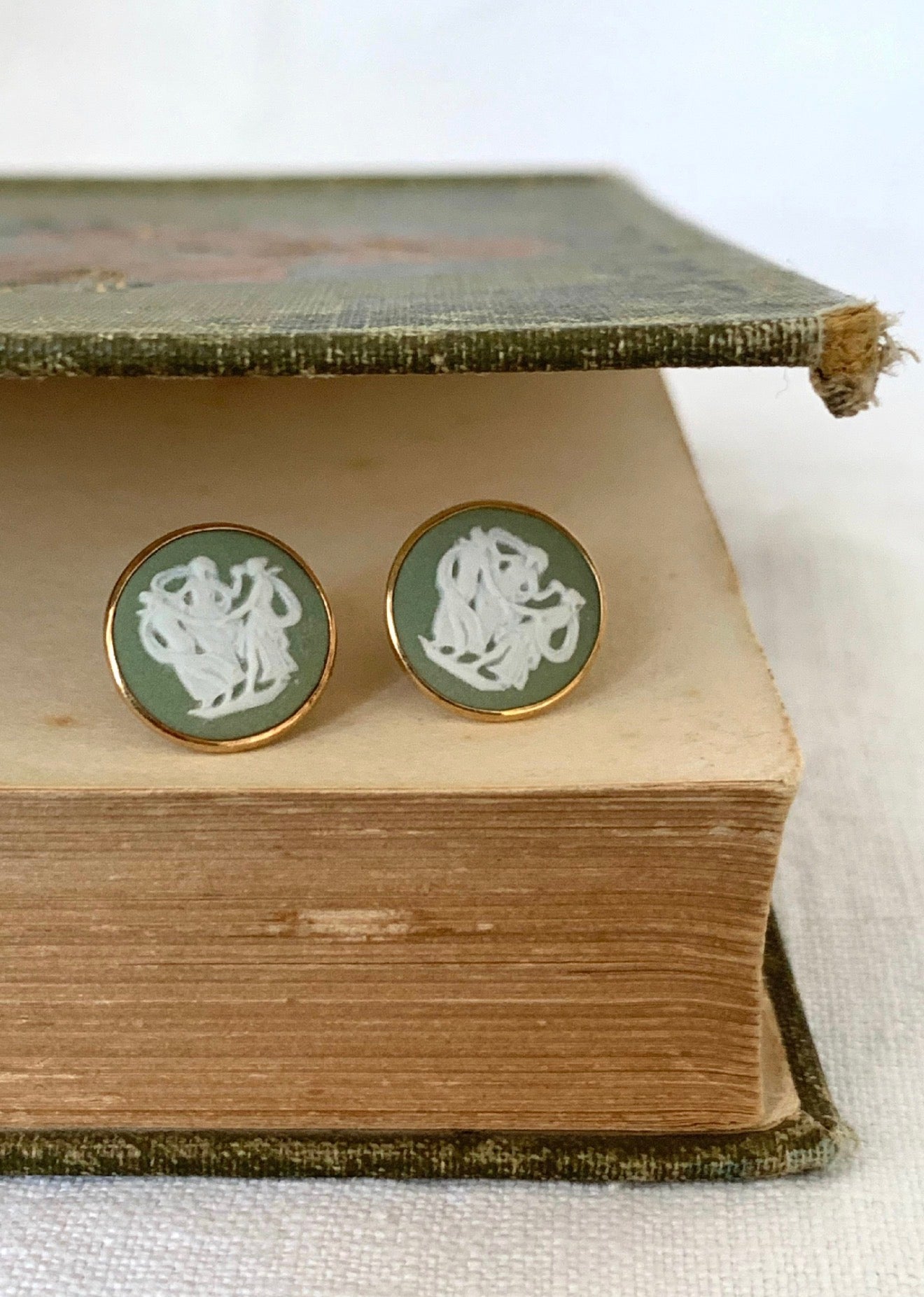 .1970s .375 .9ct gold Wedgwood green Jasperware Three Graces dancing Grecian ladies Cameo ceramic post stud earrings