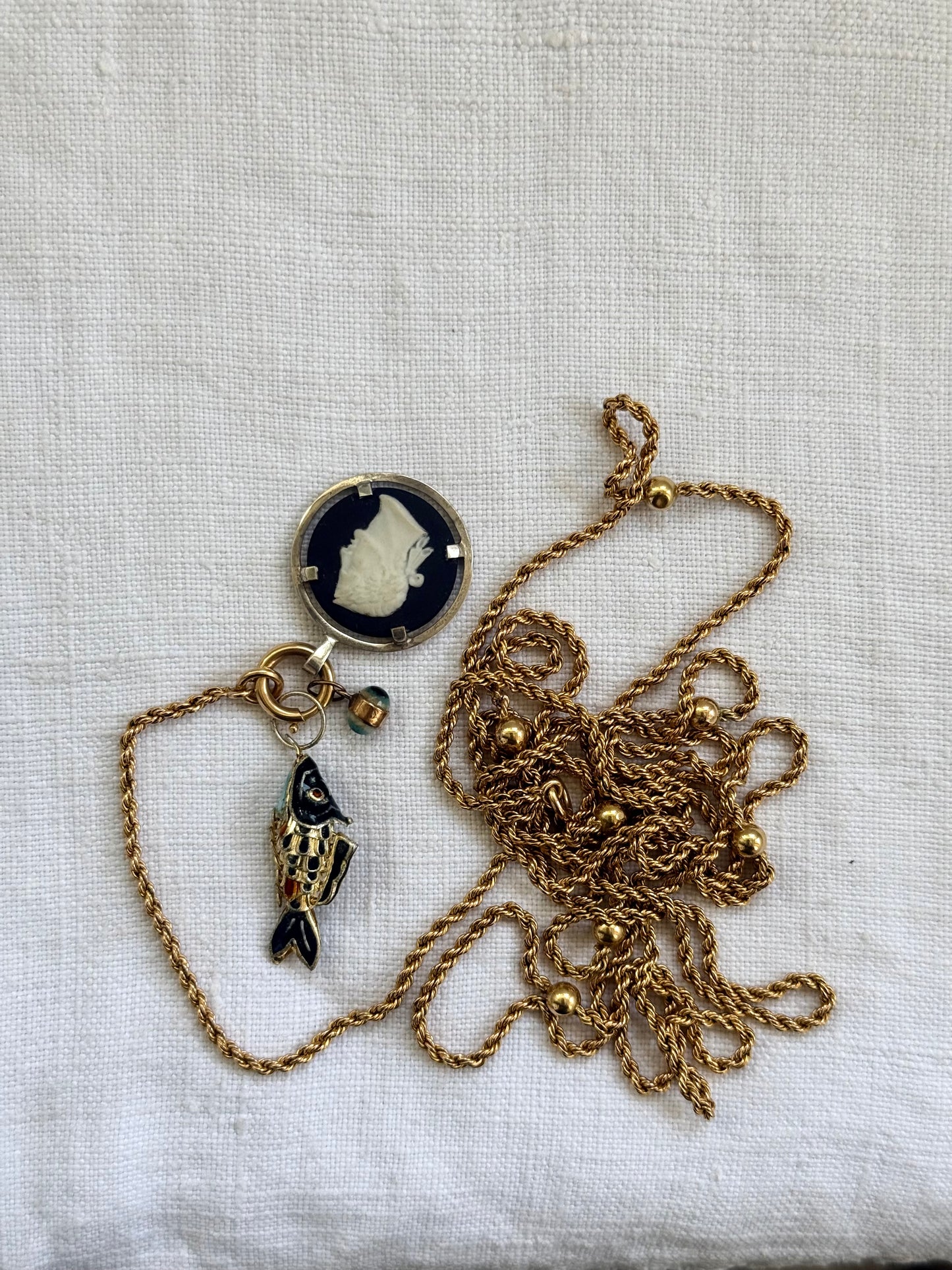 .1970s .925 Roman Emperor Josiah Wedgwood charcoal black ceramic Jasperware silver cameo pendant