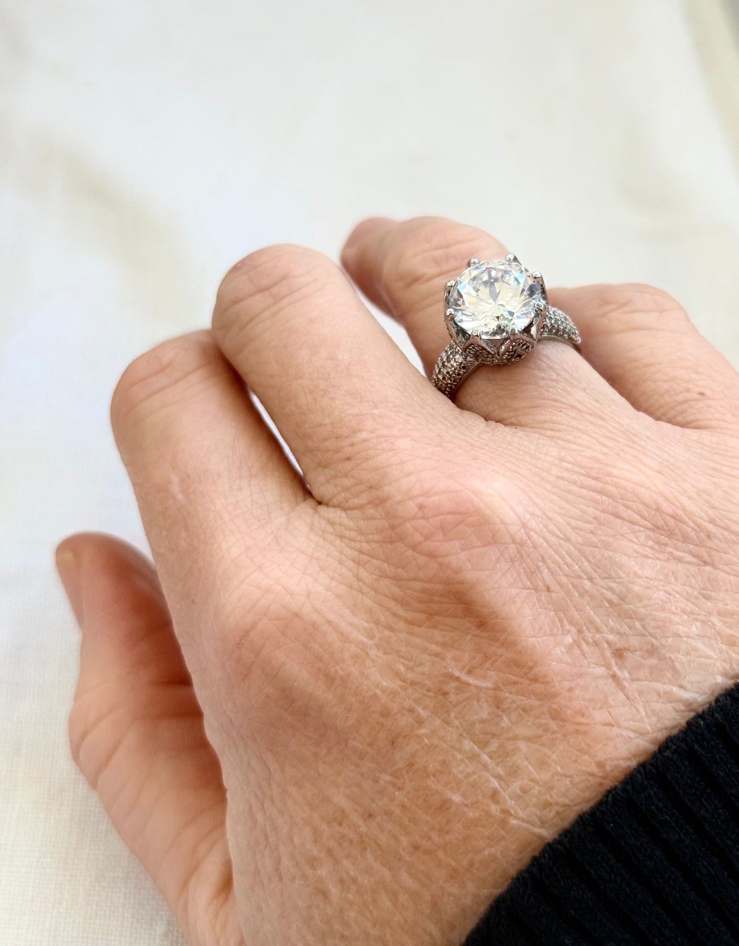 .1950s revival .925 architectural large flower silver beautiful modernist diamanté clear stone high rise pave set geometric large cocktail dress ring