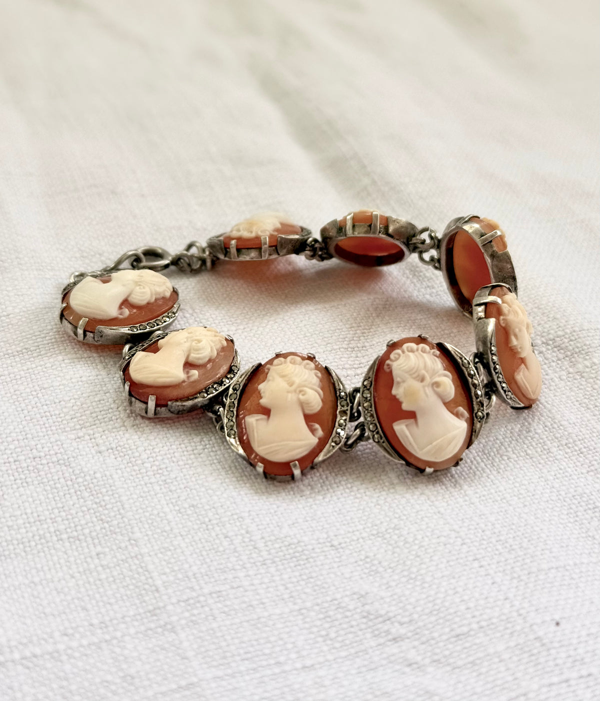 .1930s .1940s .925 artisan made fine multi cameo hand carved panel link collector fine silver bracelet