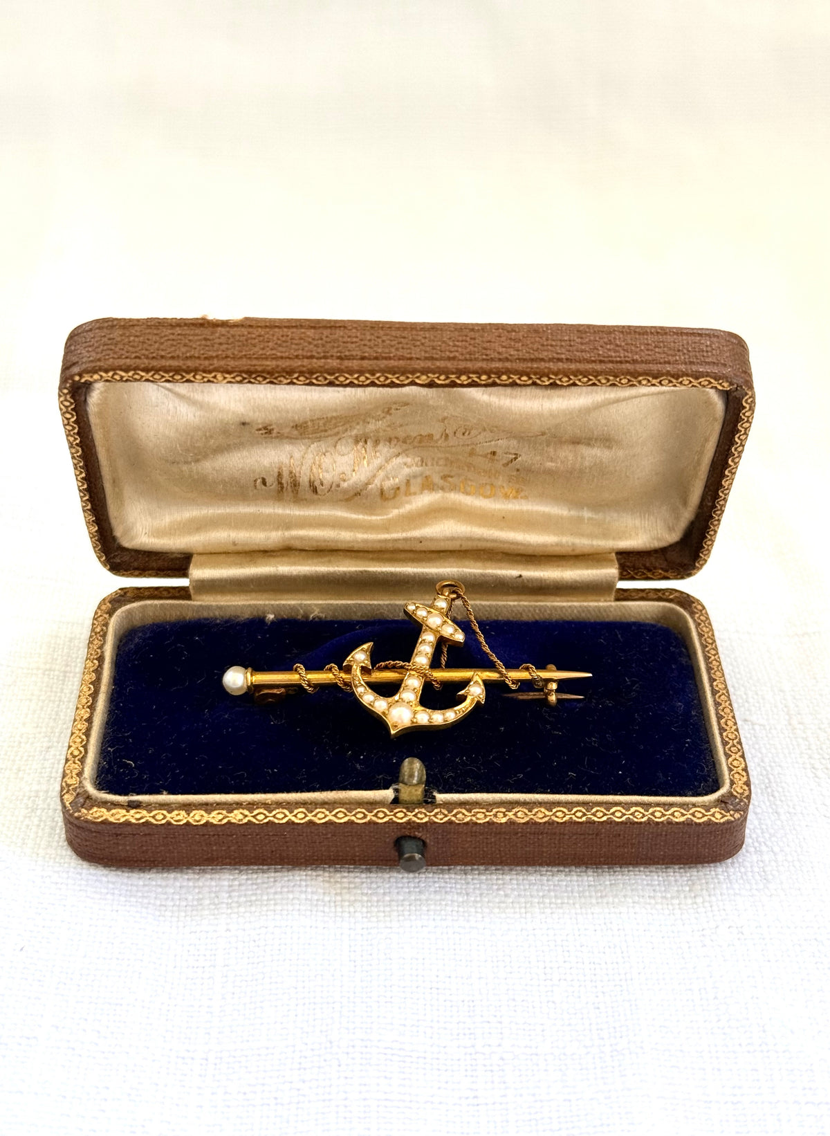 .15ct .1900s Art Nouveau Anchor seed pearl Edwardian 15ct gold sweetheart token heirloom brooch