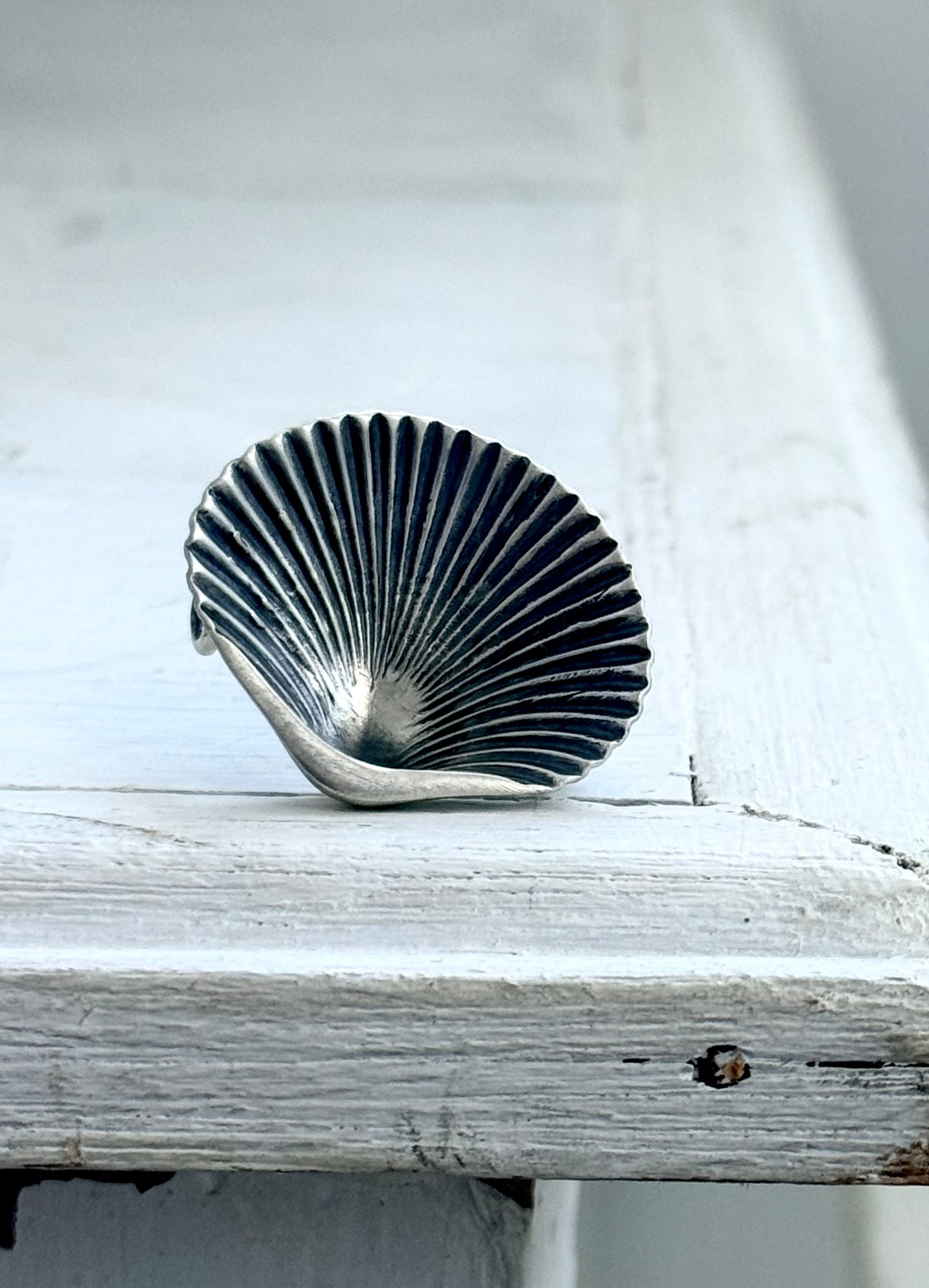 .1920s .1930s .925 vintage Clamp Shell figural brooch